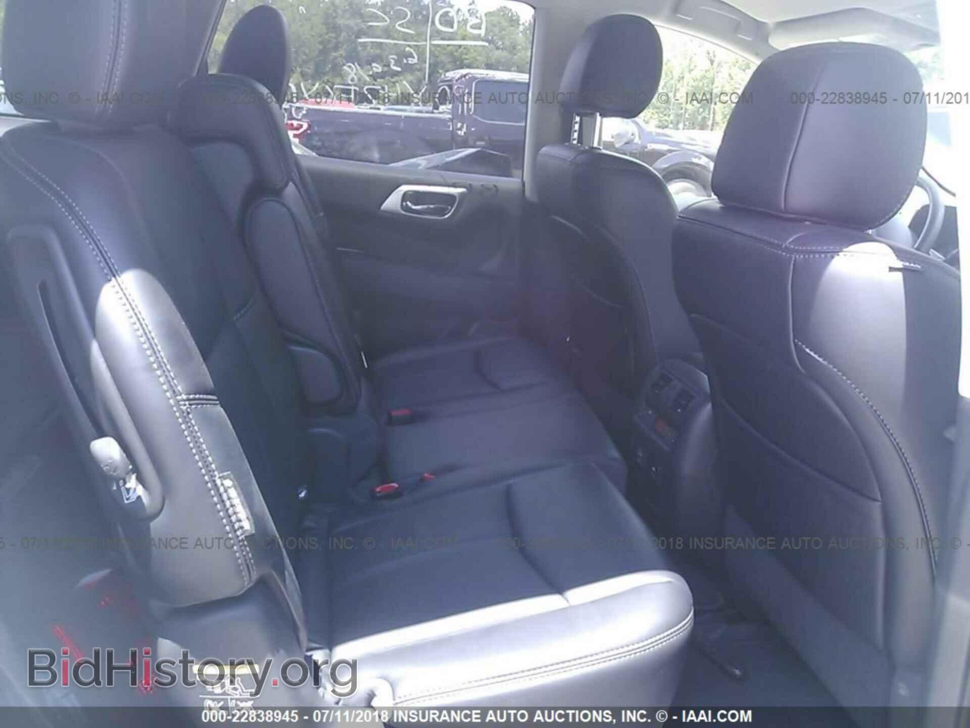 2018 Nissan Pathfinder - VIN: 5N1DR2MN7JC635575 - Фото 8