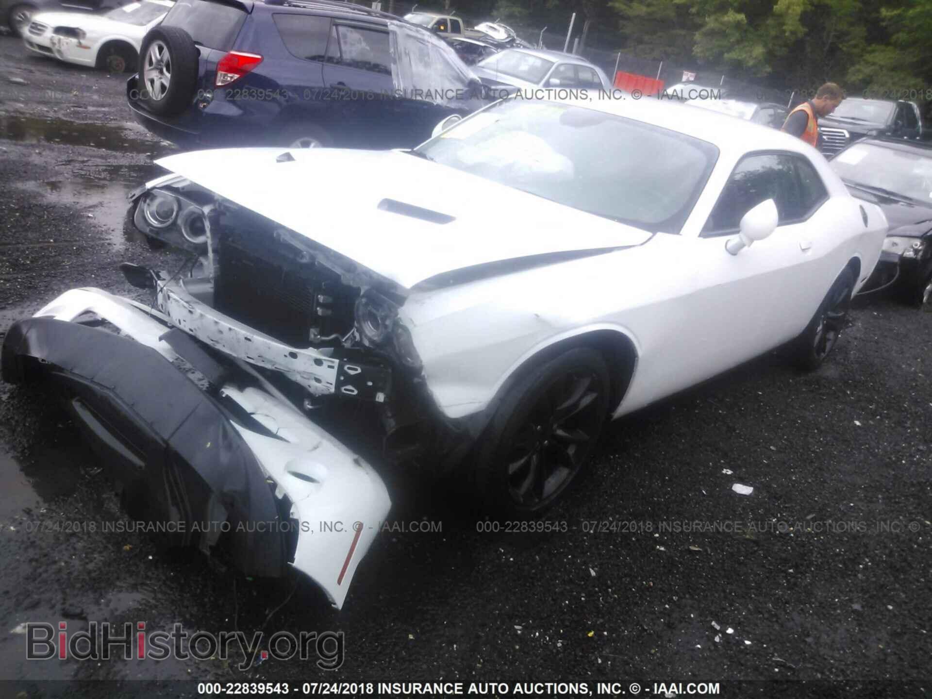 2016 Dodge Challenger - VIN: 2C3CDZAG5GH200058 - Photo 2