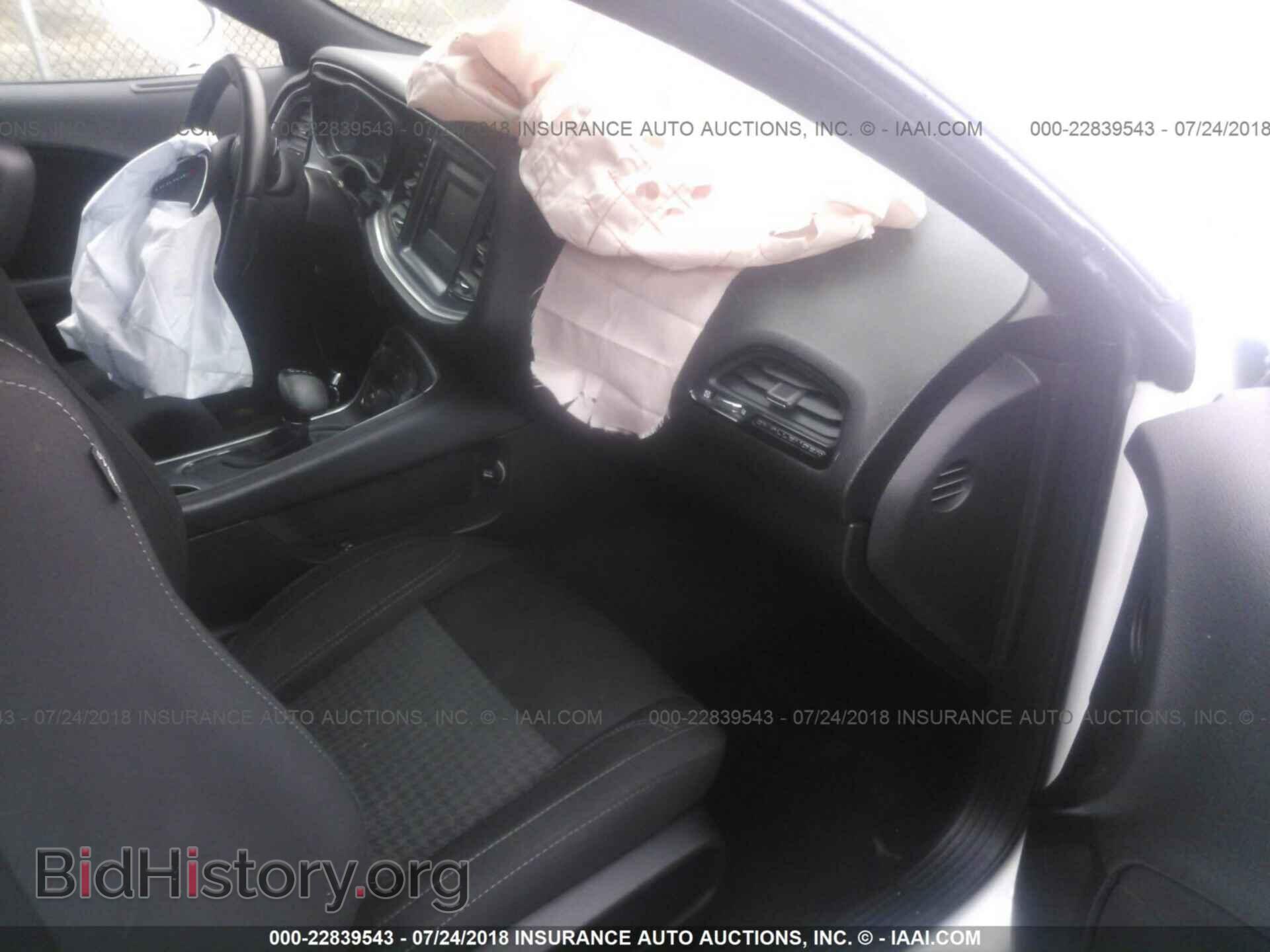 2016 Dodge Challenger - VIN: 2C3CDZAG5GH200058 - Photo 5