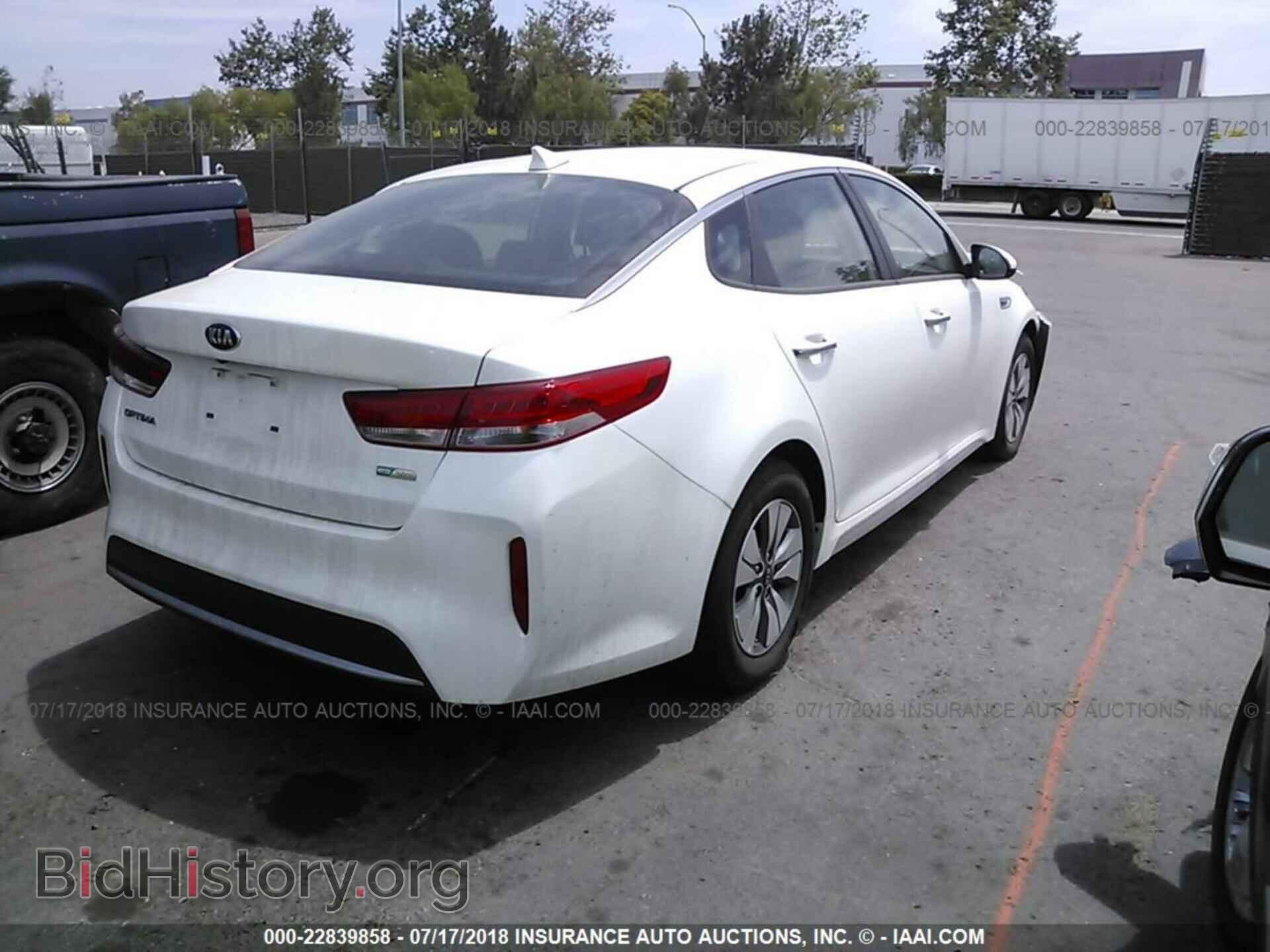 2017 Kia Optima - VIN: KNAGT4LEXH5012978 - Фото 4