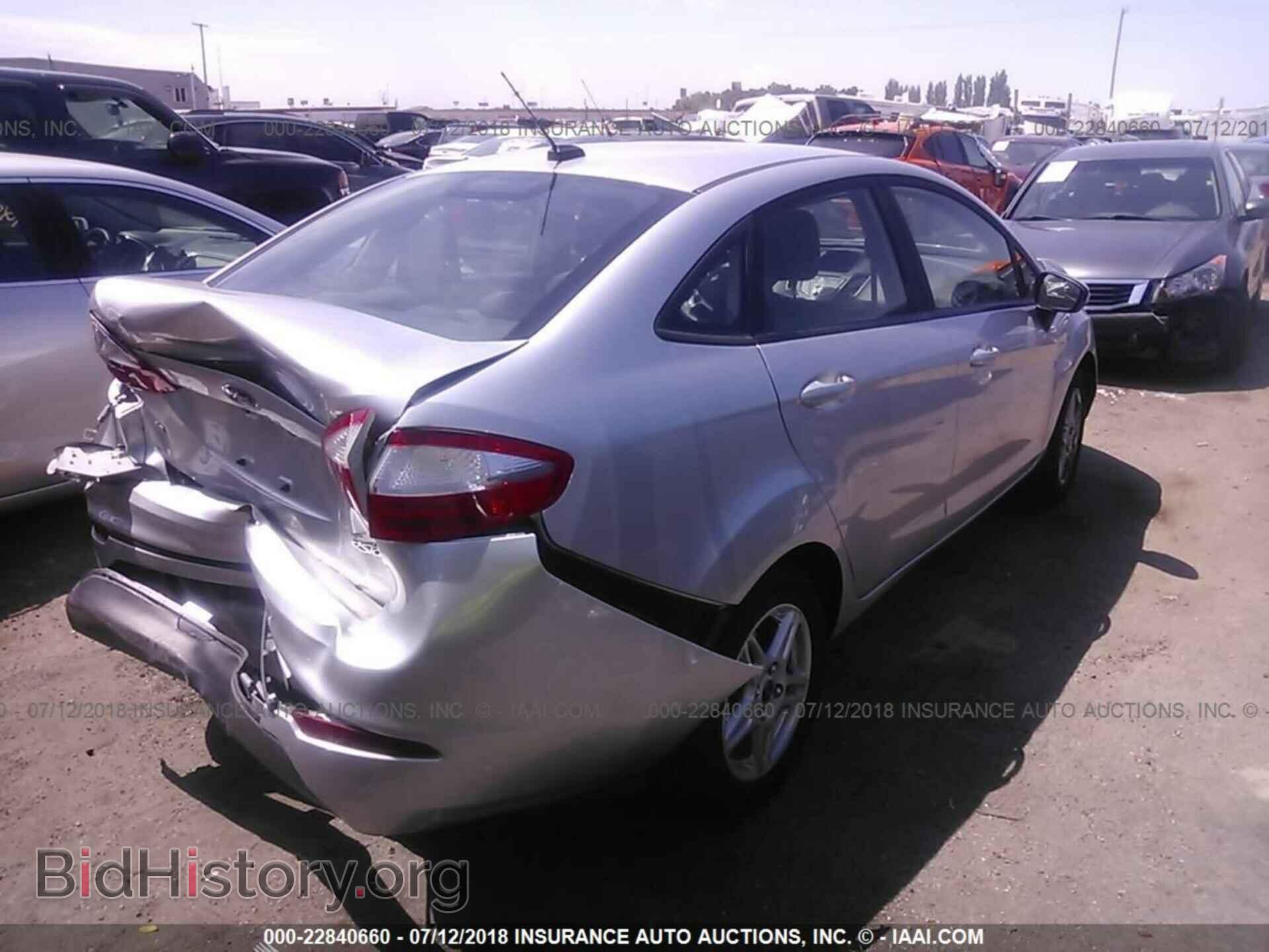 2017 Ford Fiesta - VIN: 3FADP4BJ2HM122500 - Фото 4
