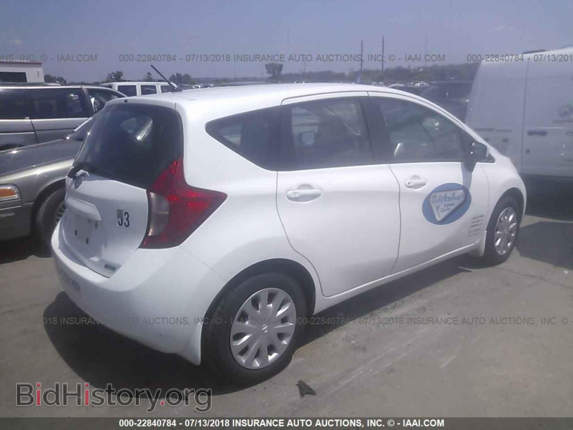 2015 Nissan Versa note - VIN: 3N1CE2CP3FL422717 - Фото 4