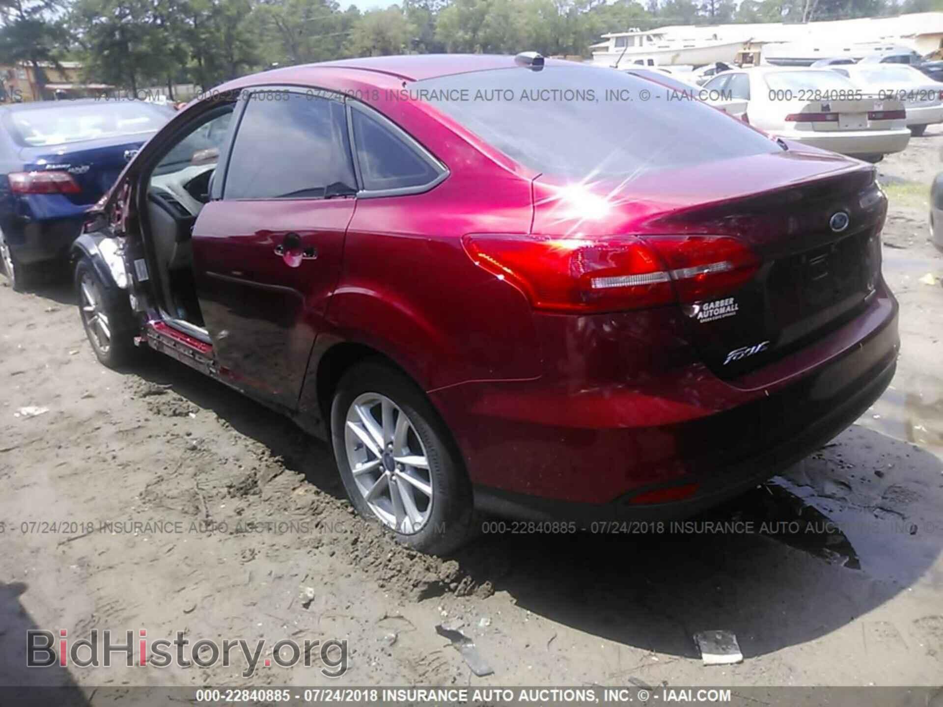 2015 Ford Focus - VIN: 1FADP3F24FL253584 - Фото 3