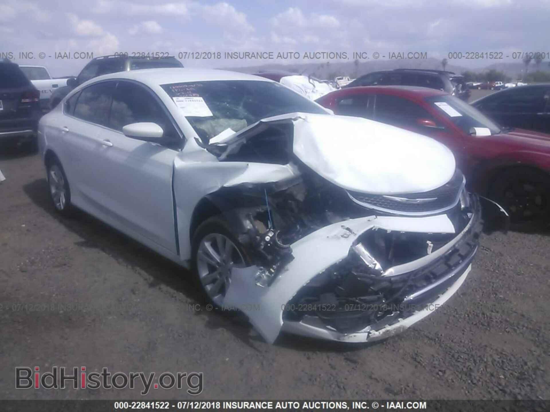 Photo 1C3CCCAB2FN685642 - Chrysler 200 2015