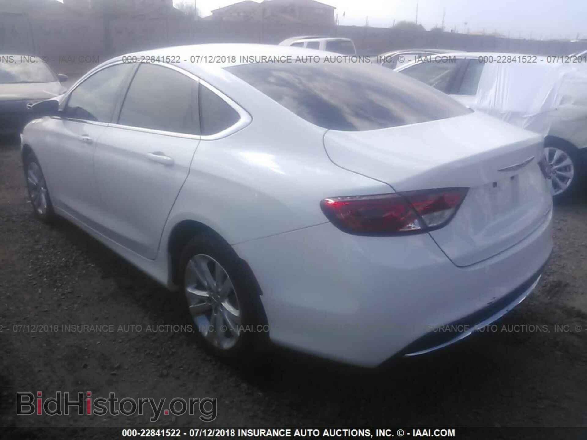 2015 Chrysler 200 - VIN: 1C3CCCAB2FN685642 - Photo 3