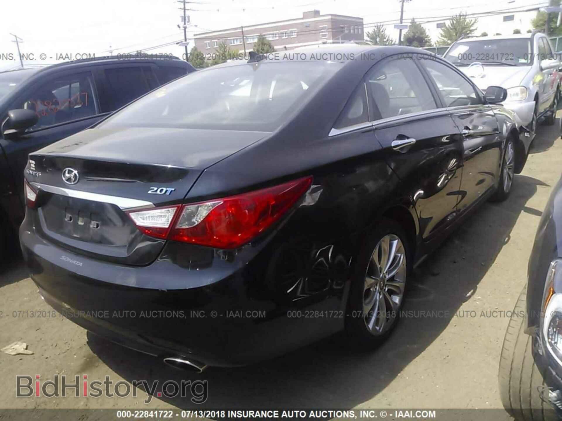 2012 Hyundai Sonata - VIN: 5NPEC4ABXCH425902 - Photo 4