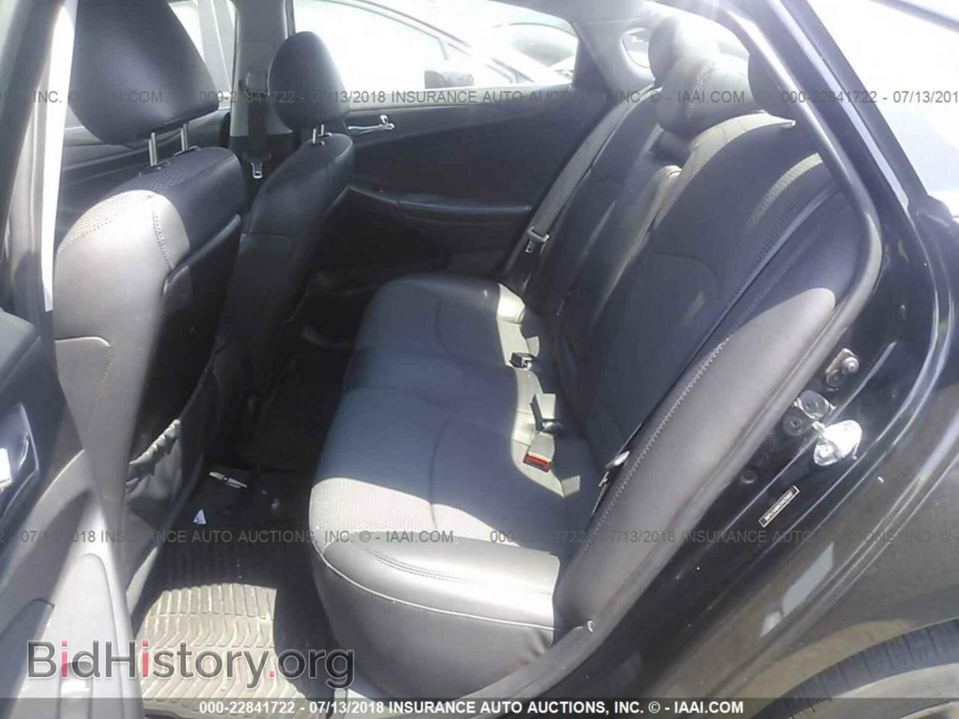 2012 Hyundai Sonata - VIN: 5NPEC4ABXCH425902 - Photo 8