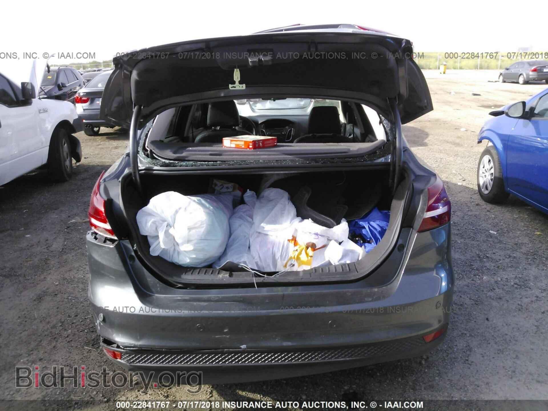 2016 Ford Focus - VIN: 1FADP3F26GL406807 - Фото 6