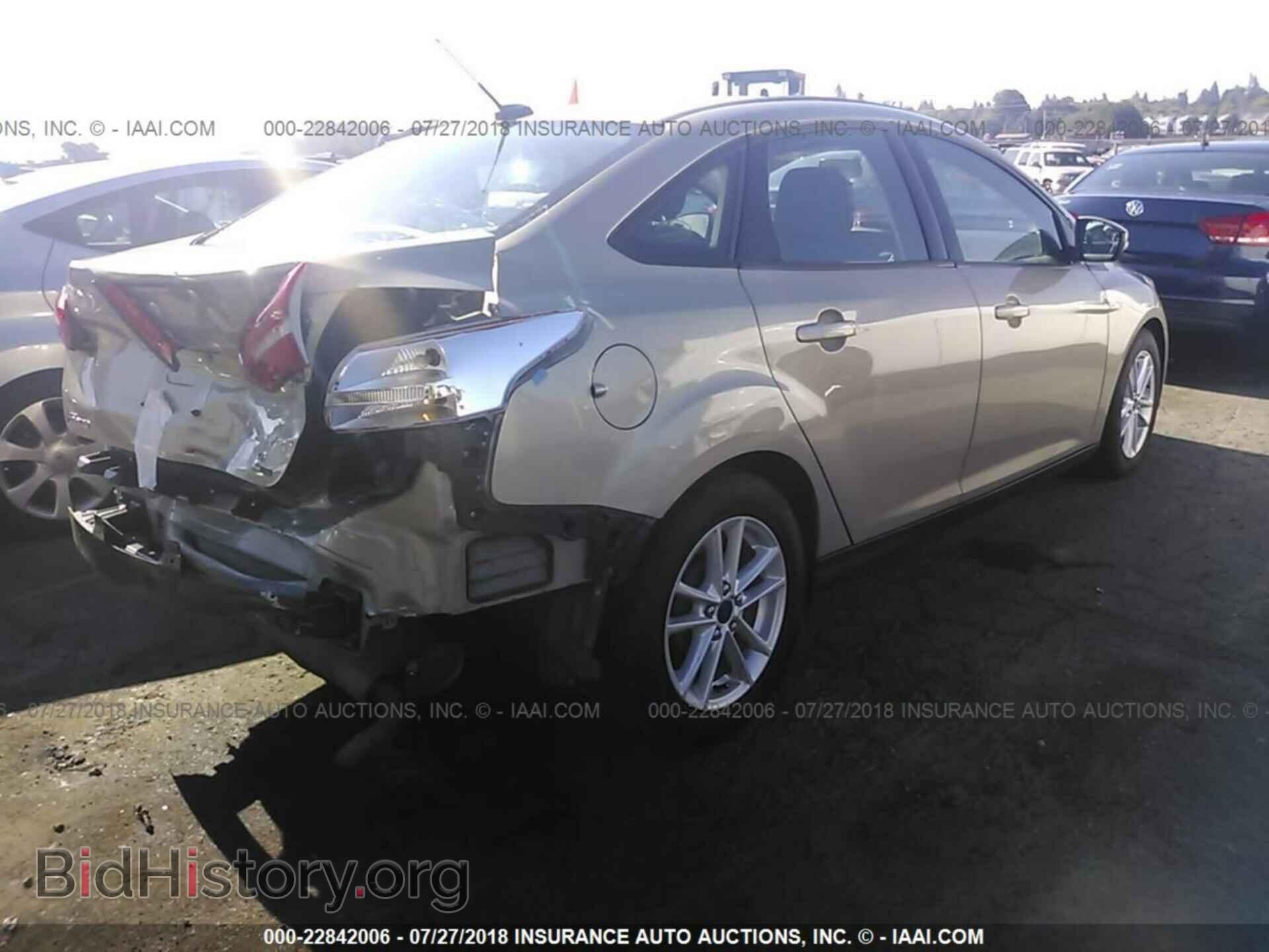 2016 Ford Focus - VIN: 1FADP3F29GL283620 - Фото 4