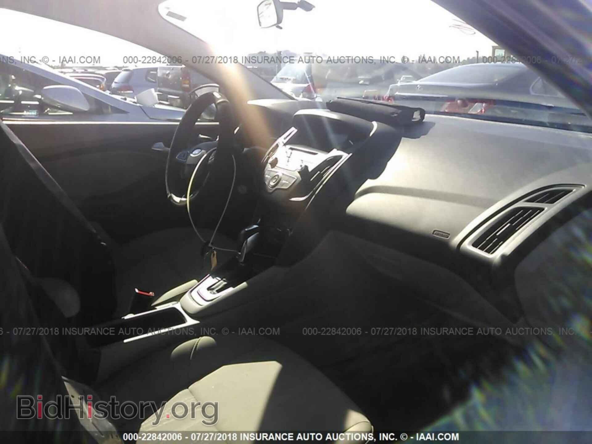 2016 Ford Focus - VIN: 1FADP3F29GL283620 - Фото 5