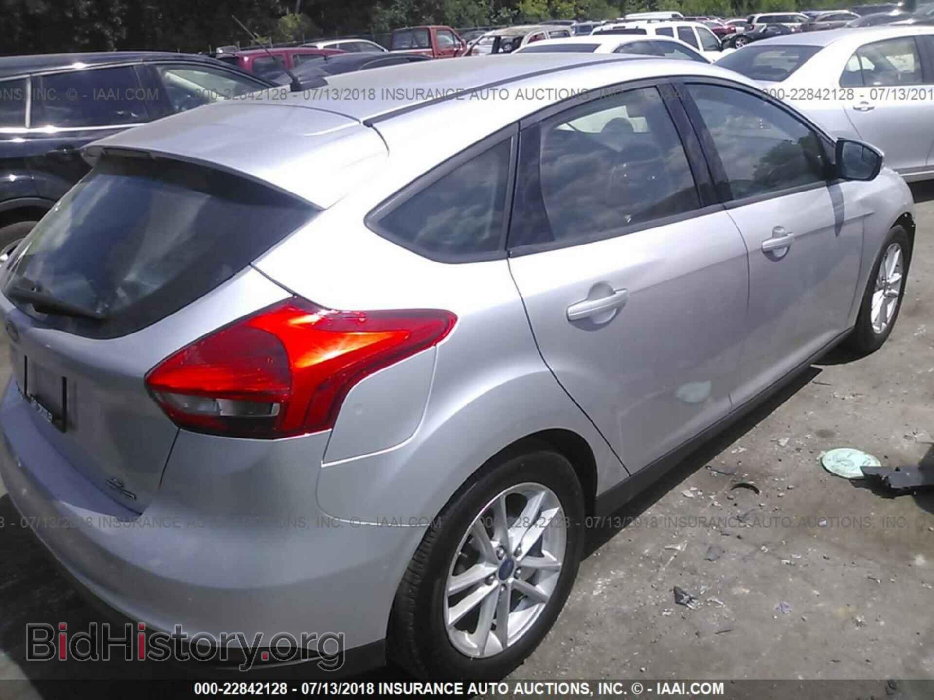 2015 Ford Focus - VIN: 1FADP3K28FL202921 - Фото 4
