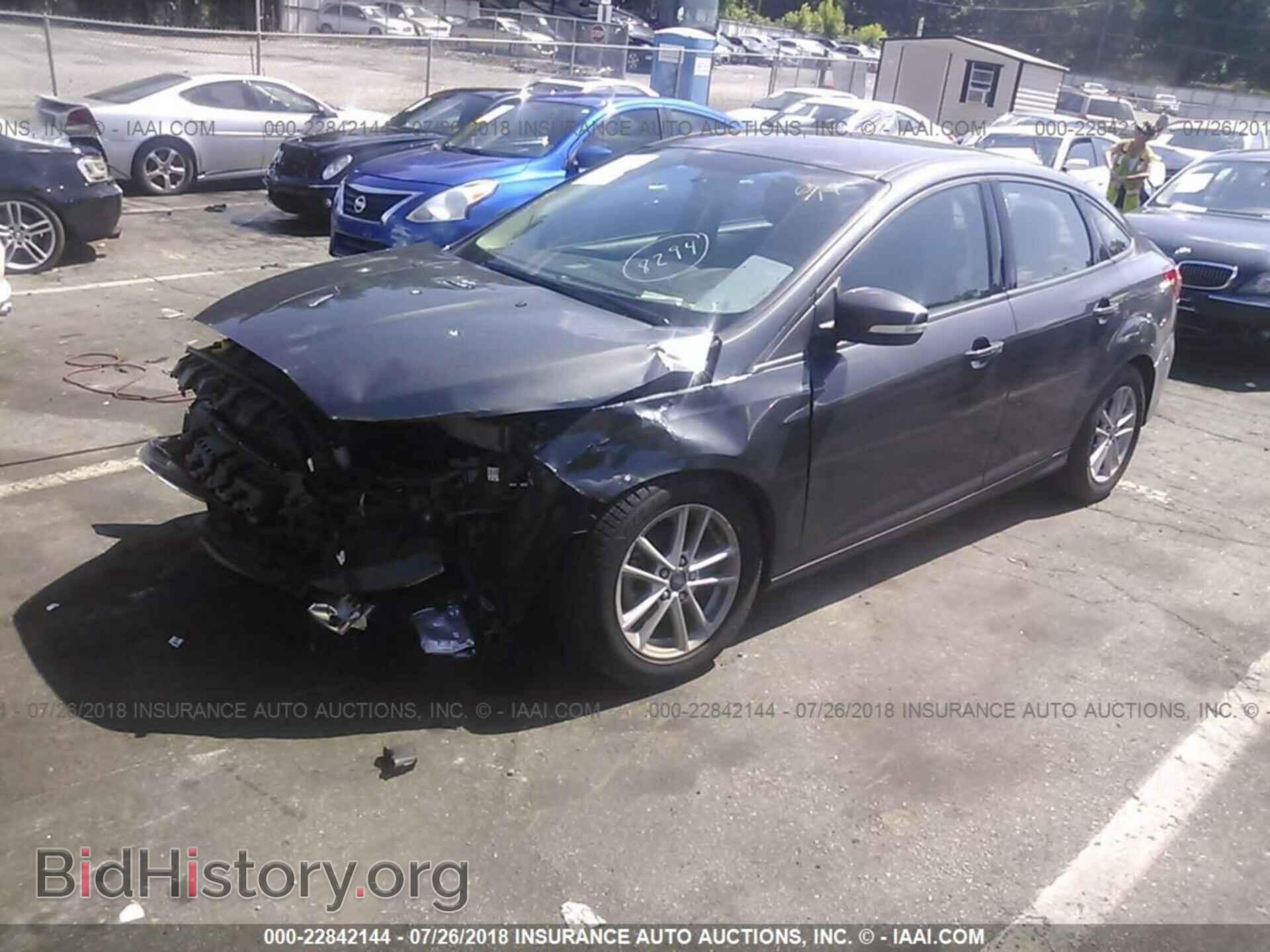 2016 Ford Focus - VIN: 1FADP3F23GL284293 - Фото 2