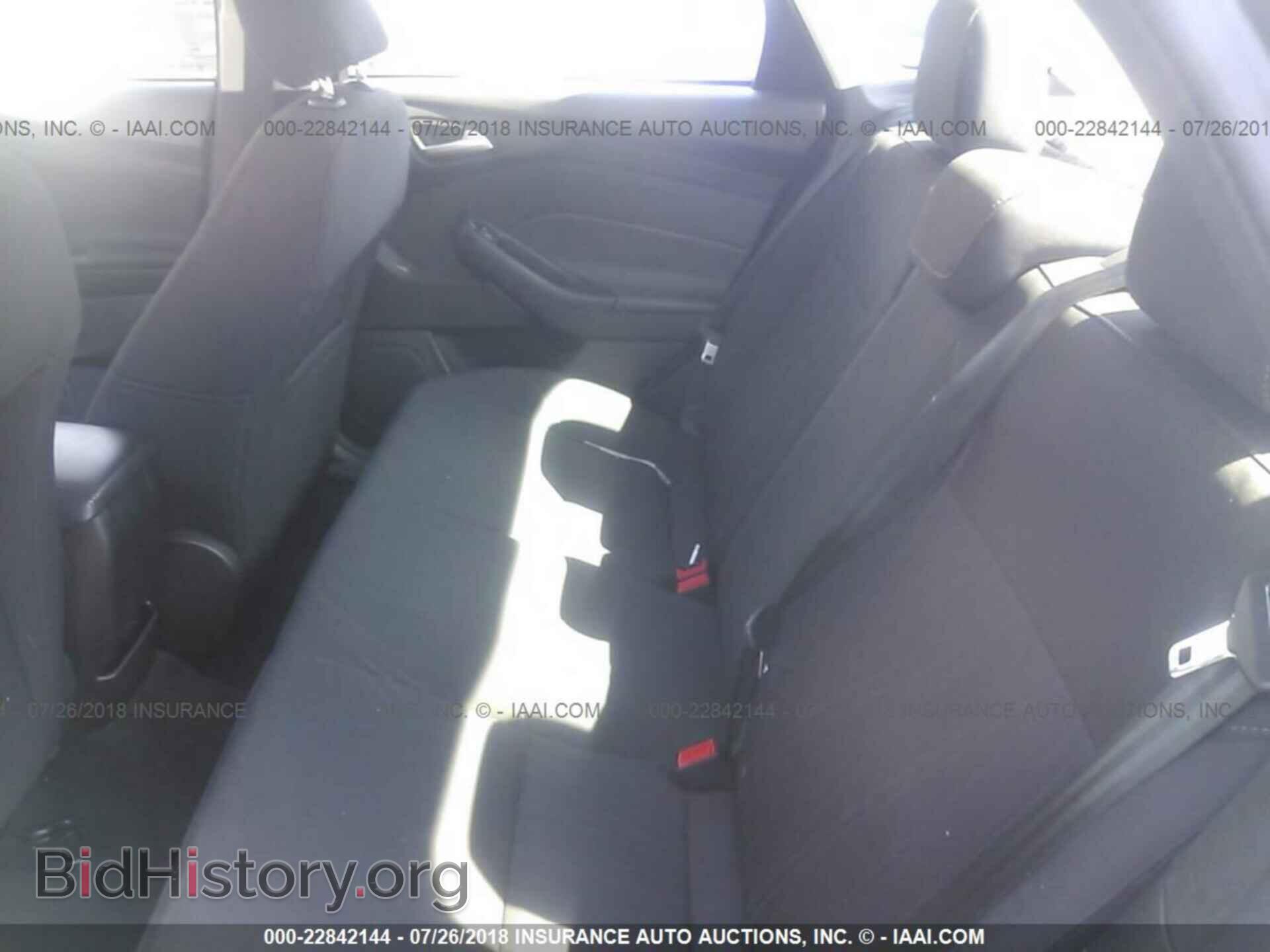 2016 Ford Focus - VIN: 1FADP3F23GL284293 - Фото 8