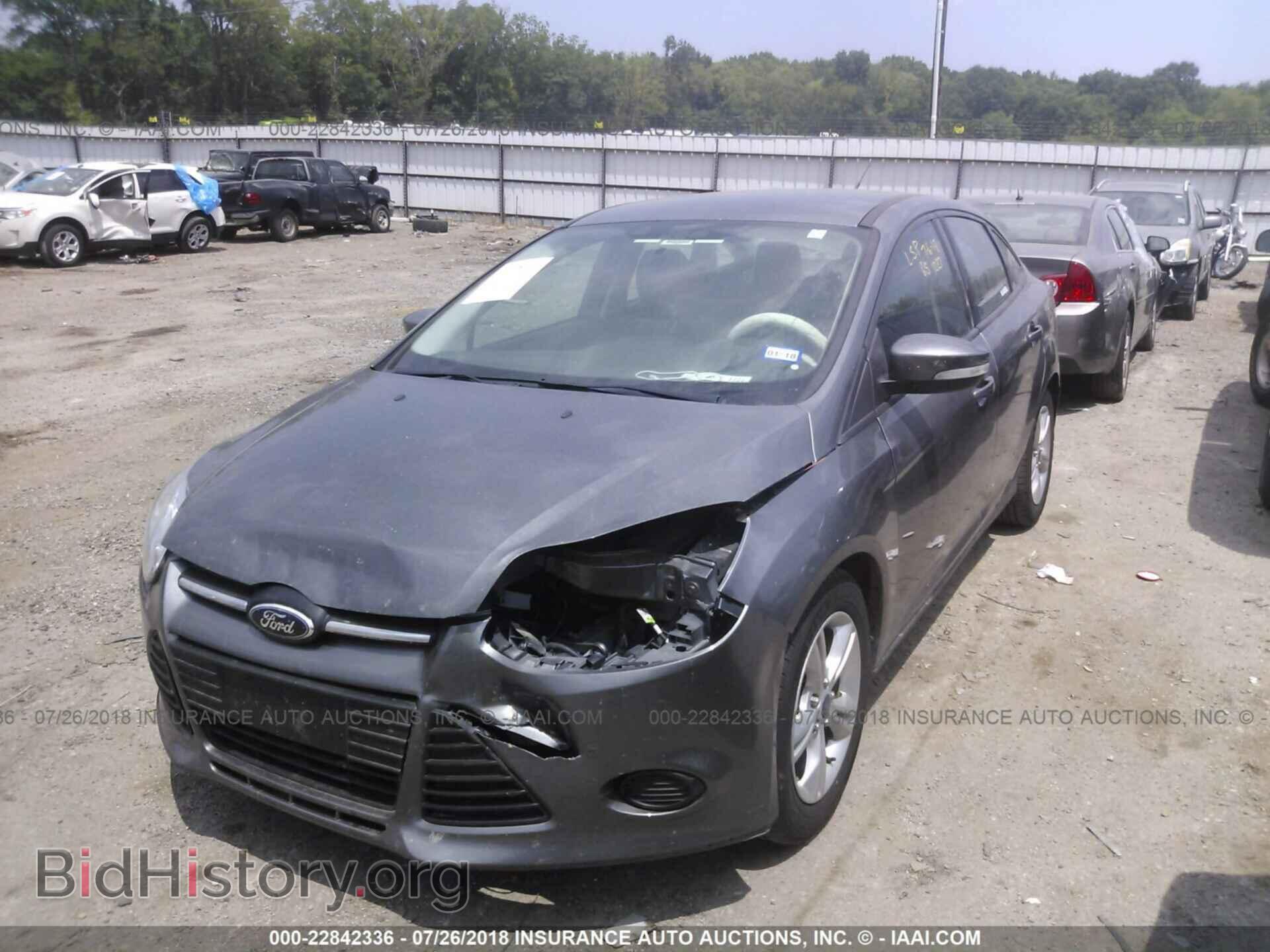 2014 Ford Focus - VIN: 1FADP3F27EL362264 - Фото 2