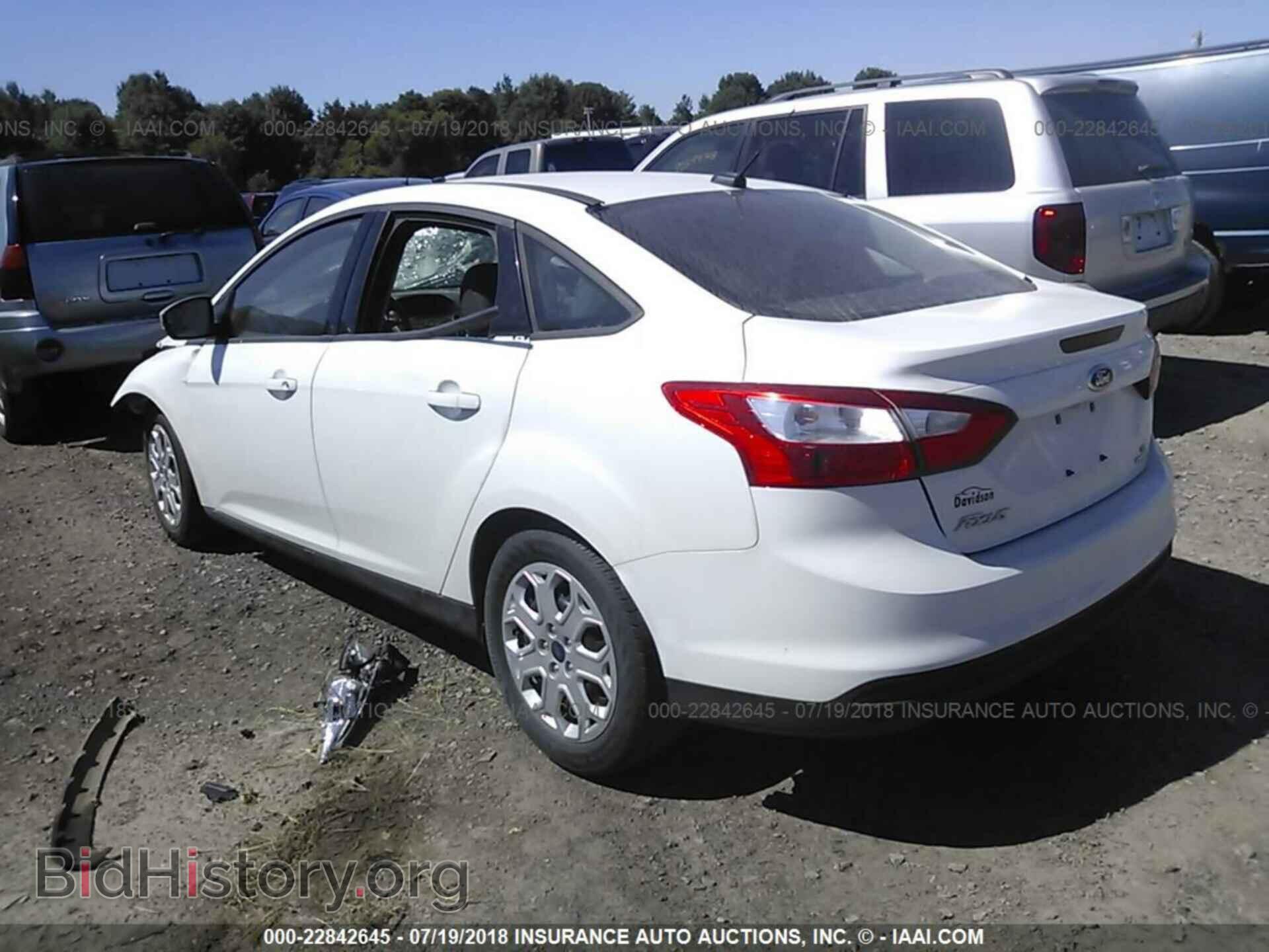 2014 Ford Focus - VIN: 1FADP3F28EL297179 - Фото 3
