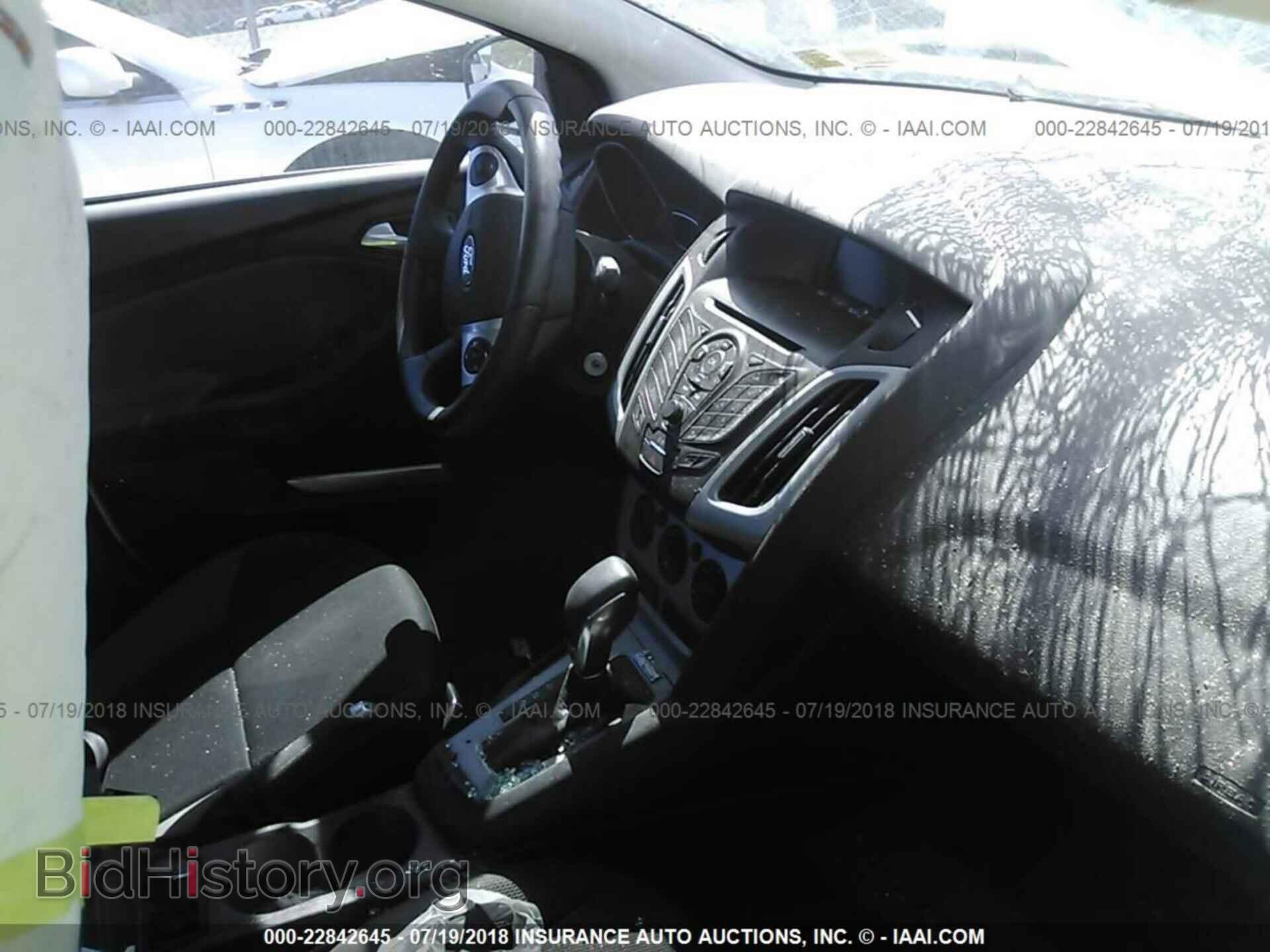 2014 Ford Focus - VIN: 1FADP3F28EL297179 - Фото 5