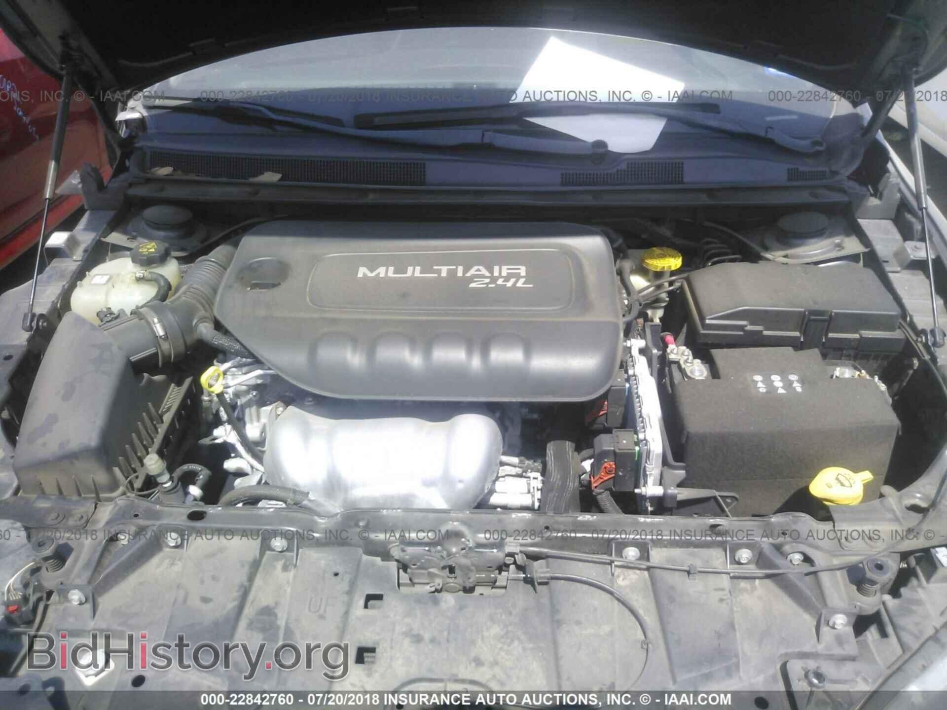 2015 Chrysler 200 - VIN: 1C3CCCAB3FN676559 - Photo 10