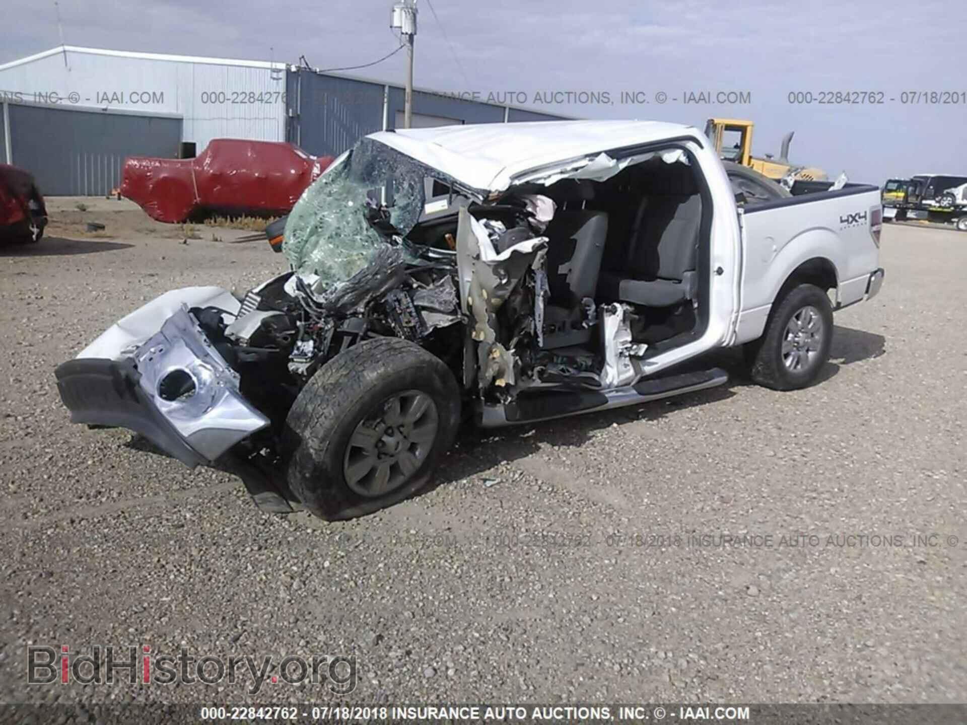 2011 Ford F150 - VIN: 1FTFW1ETXBFB88737 - Фото 2
