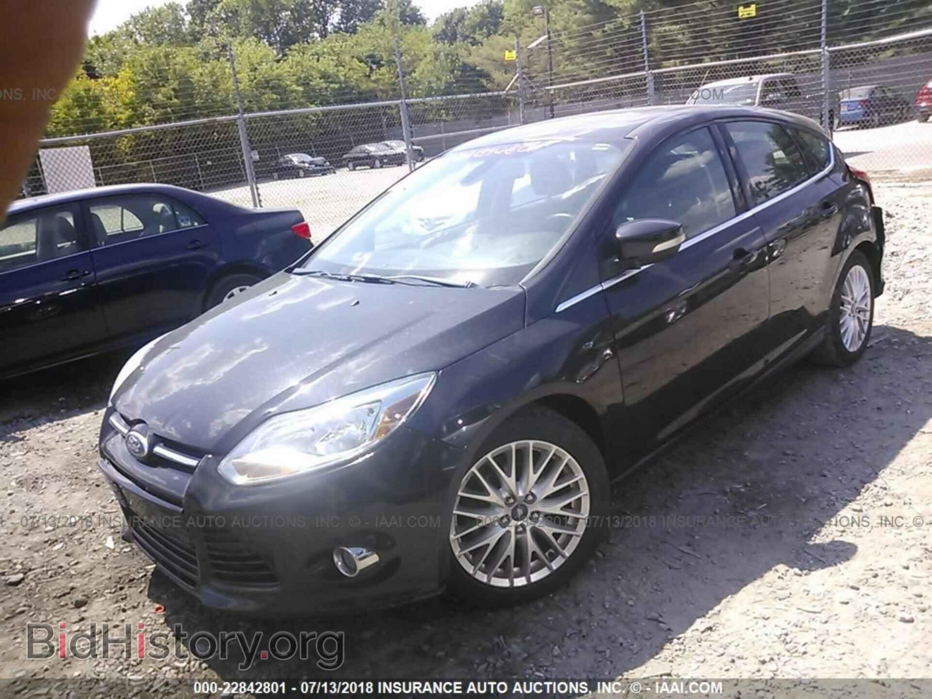 2012 Ford Focus - VIN: 1FAHP3M24CL330907 - Фото 2