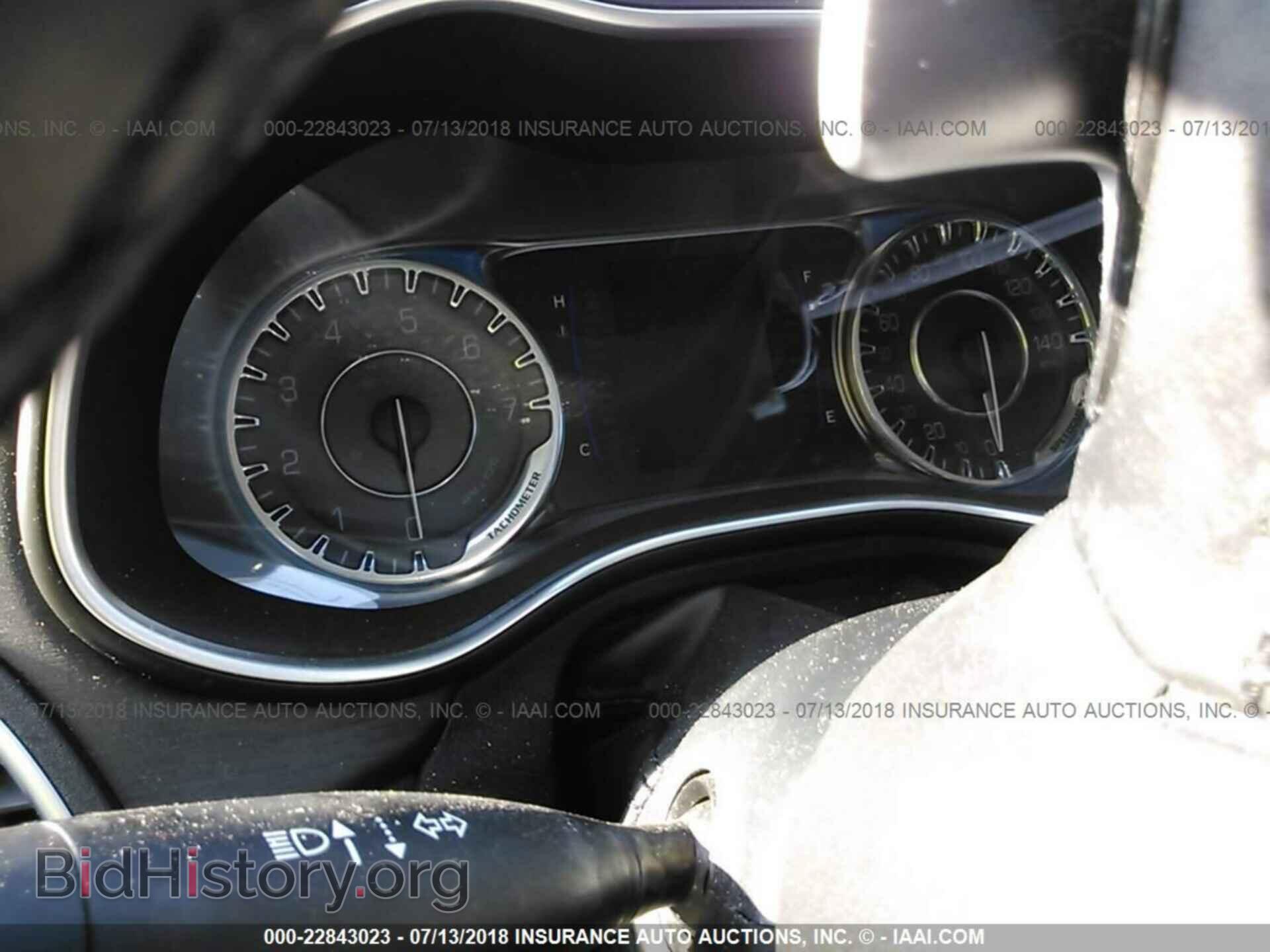 2016 Chrysler 200 - VIN: 1C3CCCAG8GN148478 - Photo 7