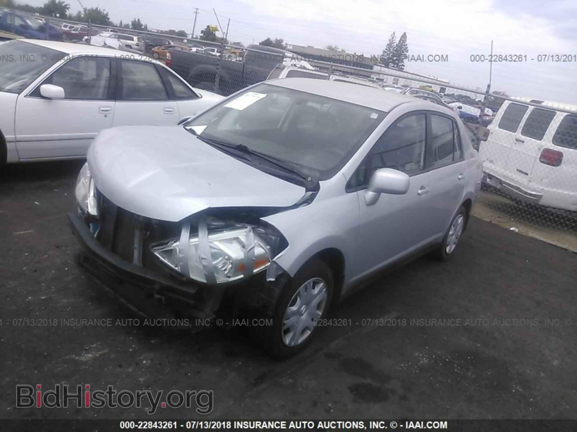 2011 Nissan Versa - VIN: 3N1BC1AP7BL444549 - Фото 2