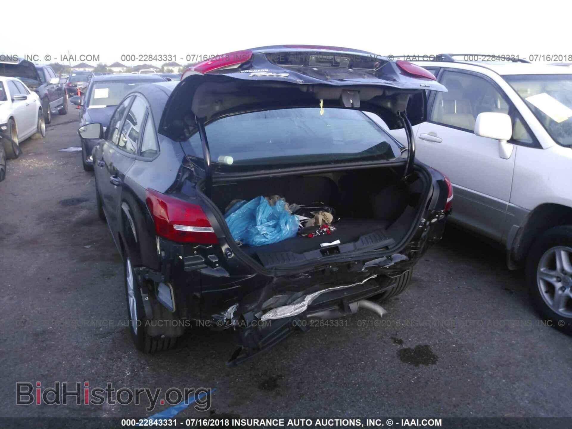 2017 Ford Focus - VIN: 1FADP3F28HL251713 - Photo 6