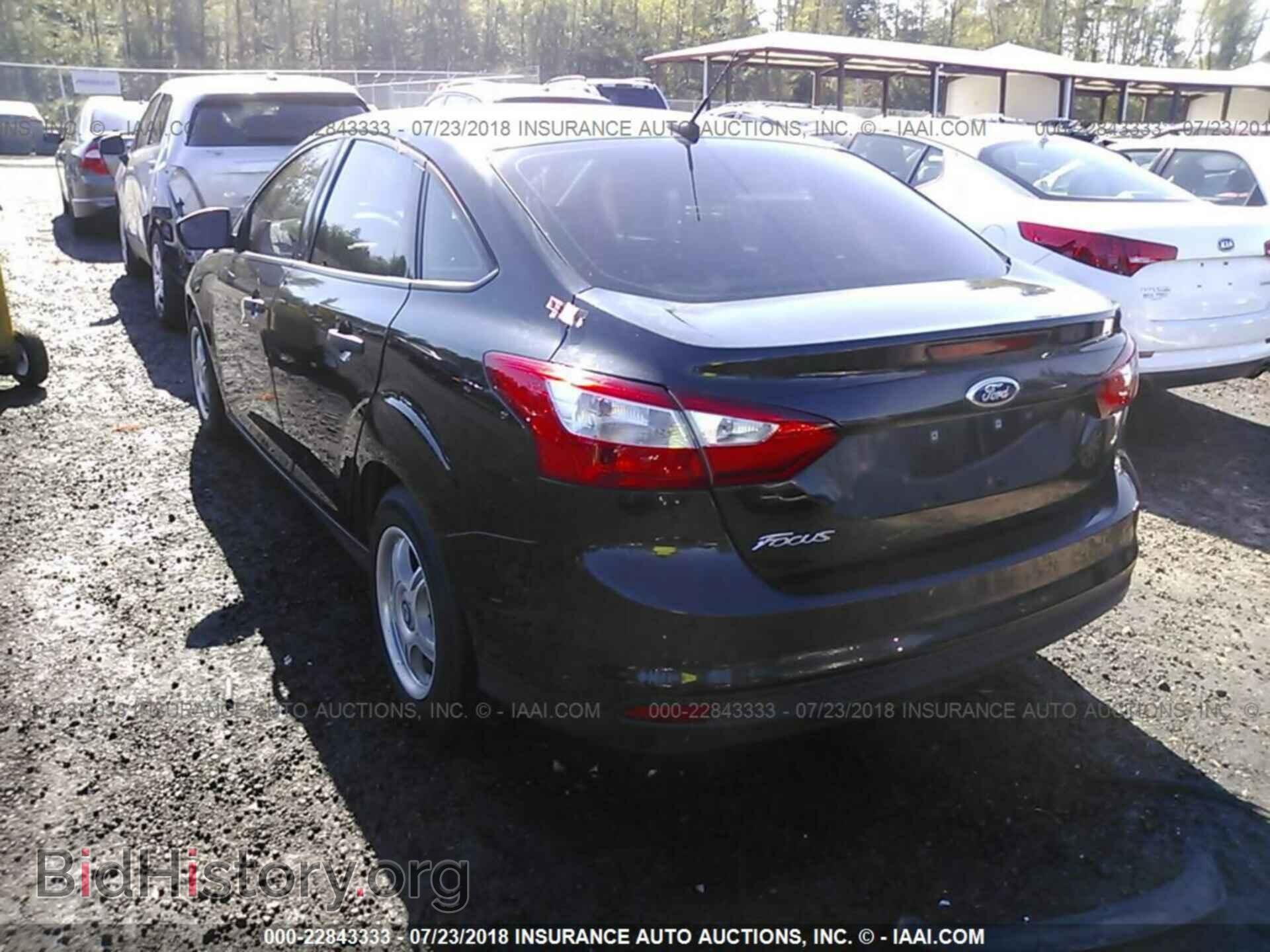 2014 Ford Focus - VIN: 1FADP3E27EL433321 - Photo 3