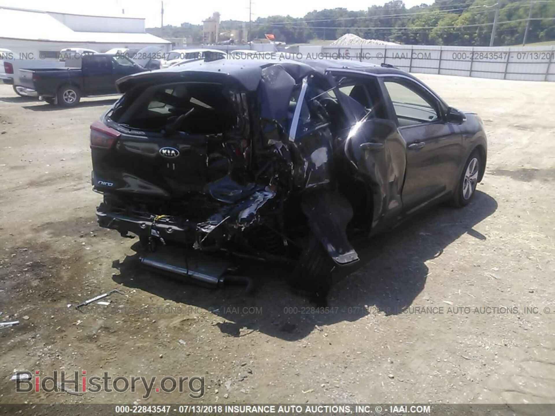 2017 Kia Niro - VIN: KNDCC3LC2H5067919 - Фото 4