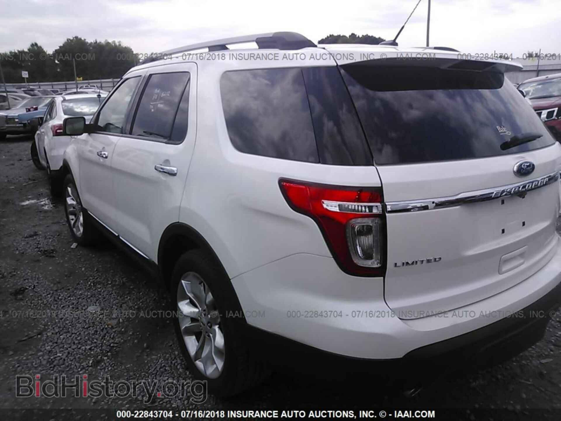 2012 Ford Explorer - VIN: 1FMHK8F81CGA79534 - Фото 3