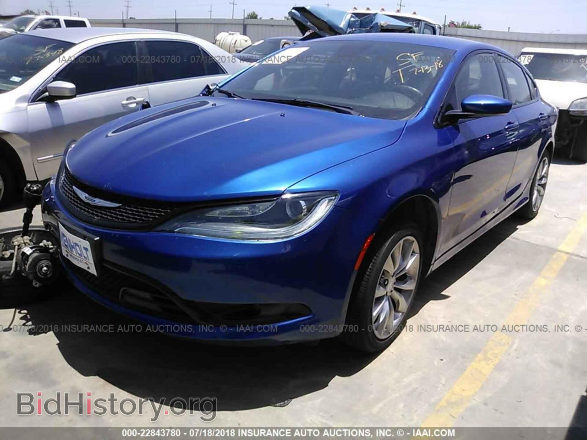 2016 CHRYSLER 200 - VIN: 1C3CCCDGXGN135677 - Фото 2