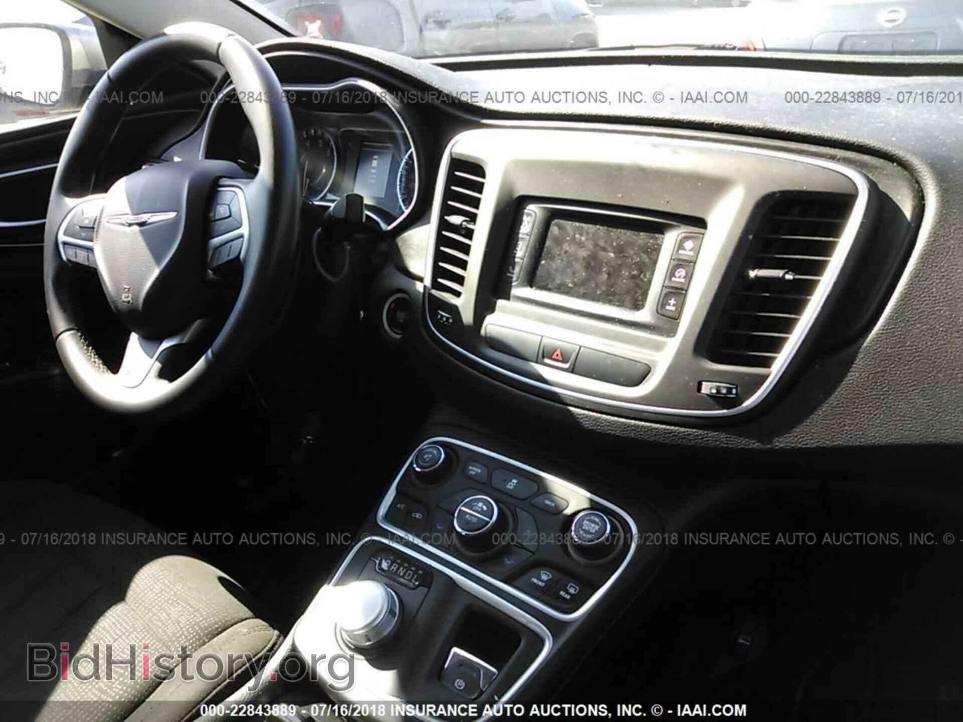 2015 Chrysler 200 - VIN: 1C3CCCAB2FN581622 - Photo 5