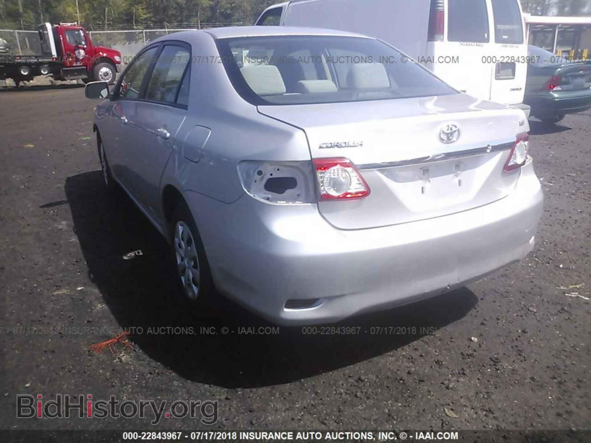 2011 Toyota Corolla - VIN: 2T1BU4EE9BC643206 - Photo 3