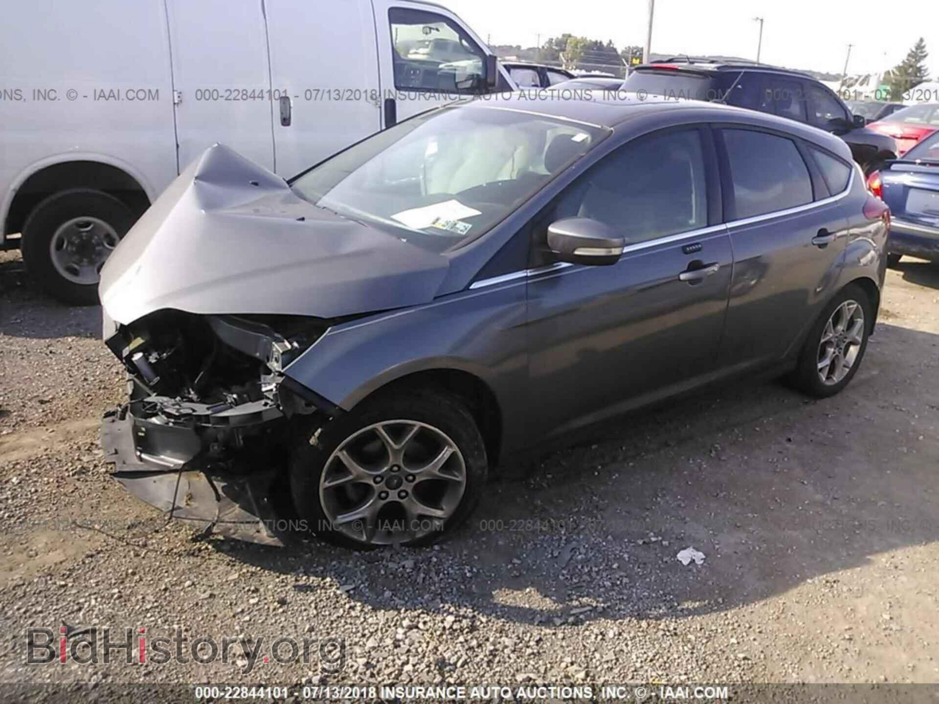 2012 Ford Focus - VIN: 1FAHP3M25CL442700 - Photo 2