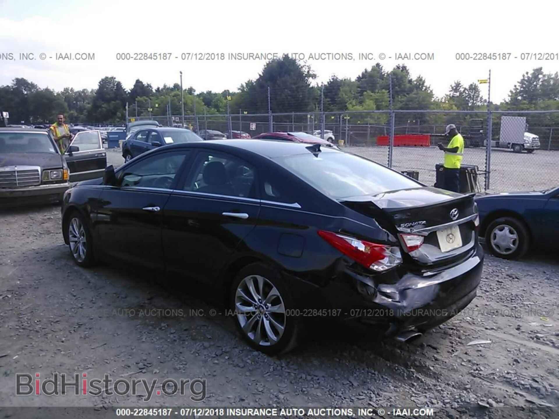 2012 Hyundai Sonata - VIN: 5NPEC4AC0CH472106 - Фото 3