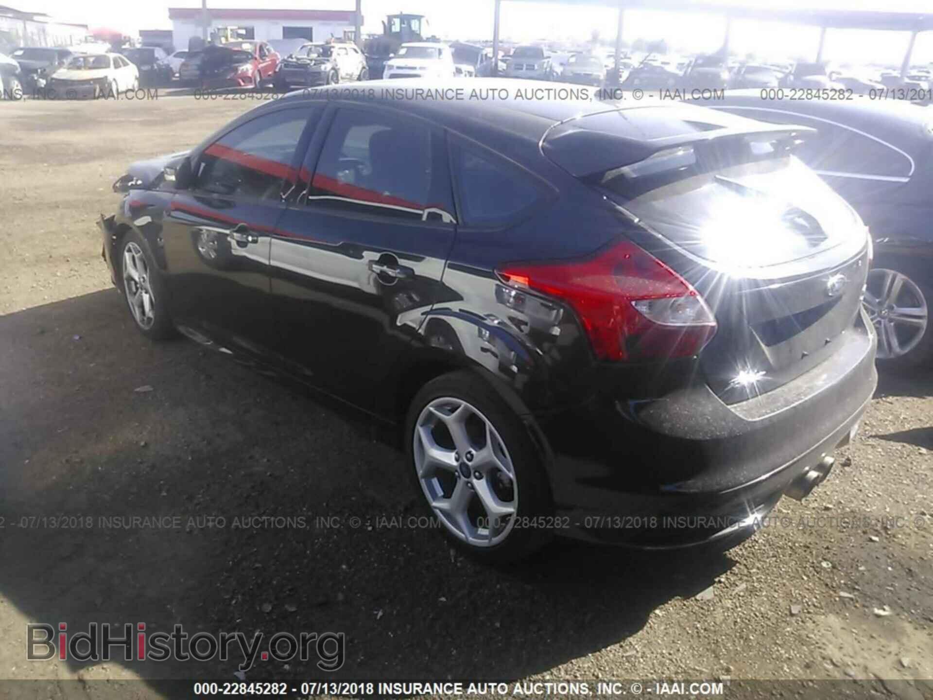 2013 Ford Focus - VIN: 1FADP3L96DL335458 - Photo 3