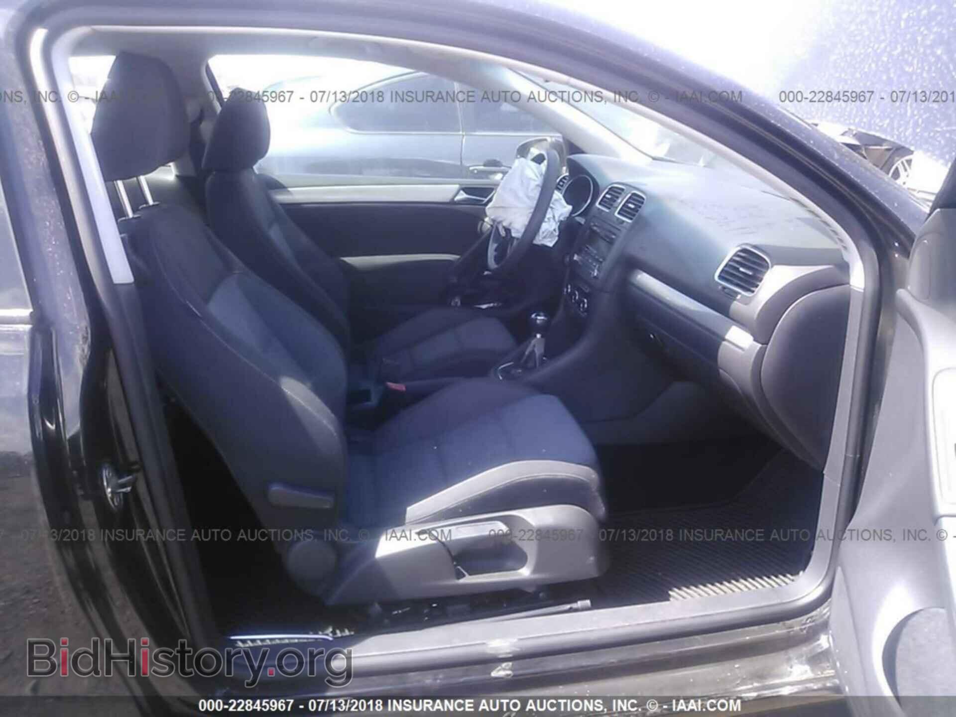 2011 Volkswagen Golf - VIN: WVWAB7AJ7BW212375 - Фото 5