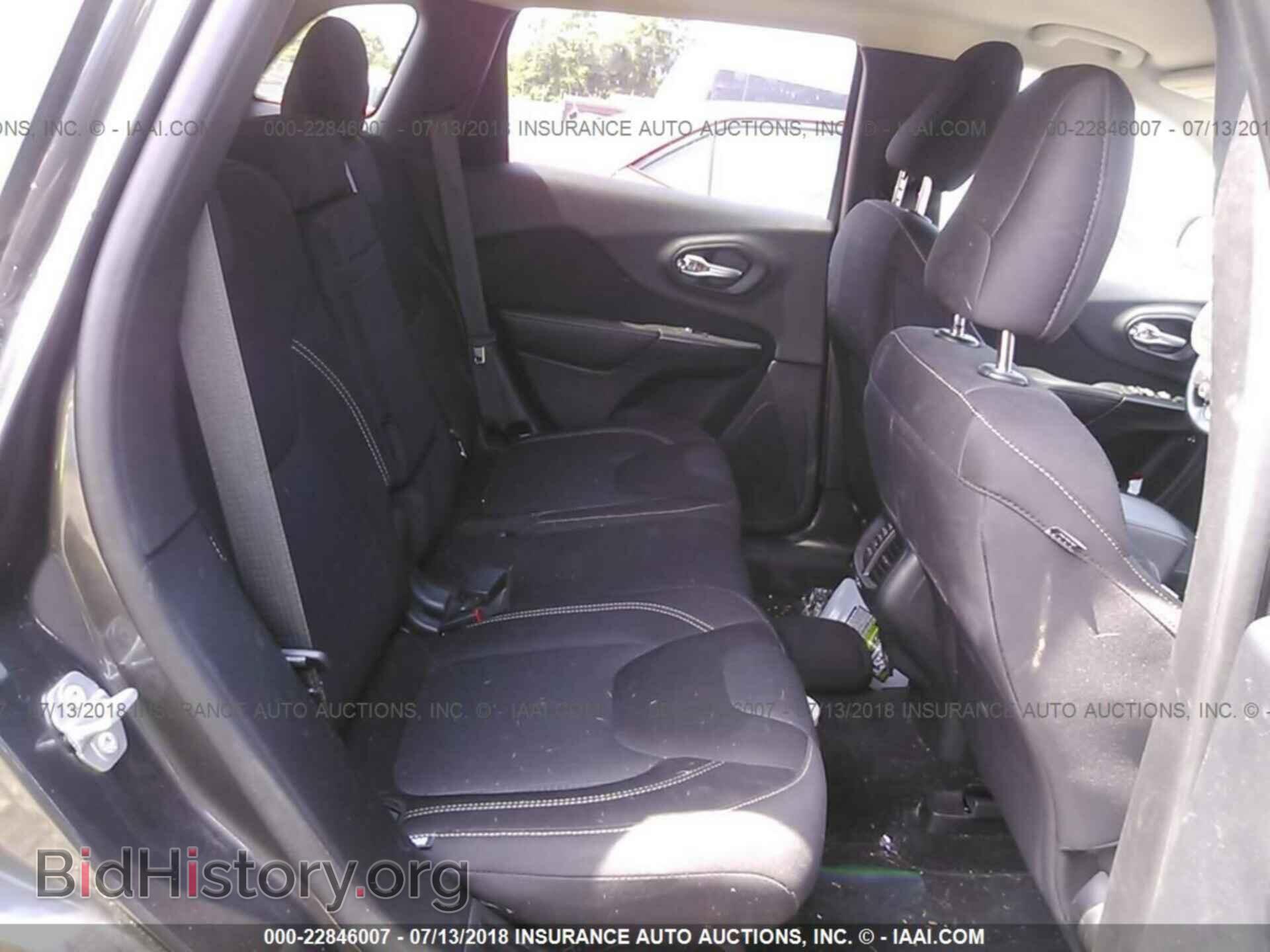 2015 Jeep Cherokee - VIN: 1C4PJMCB5FW609221 - Фото 8