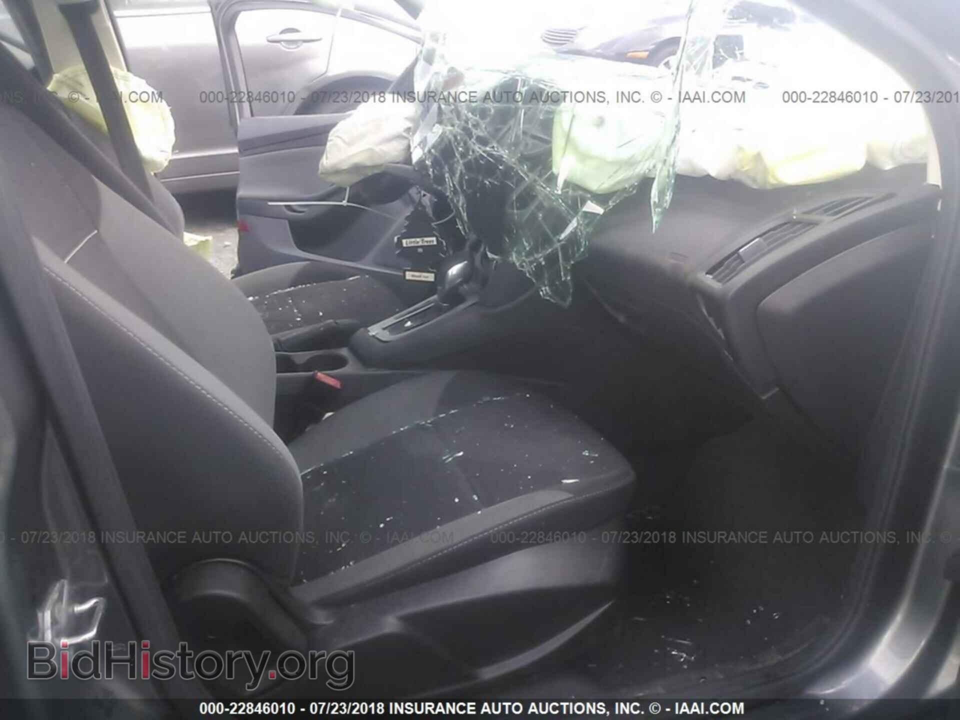2012 Ford Focus - VIN: 1FAHP3F2XCL334330 - Photo 5