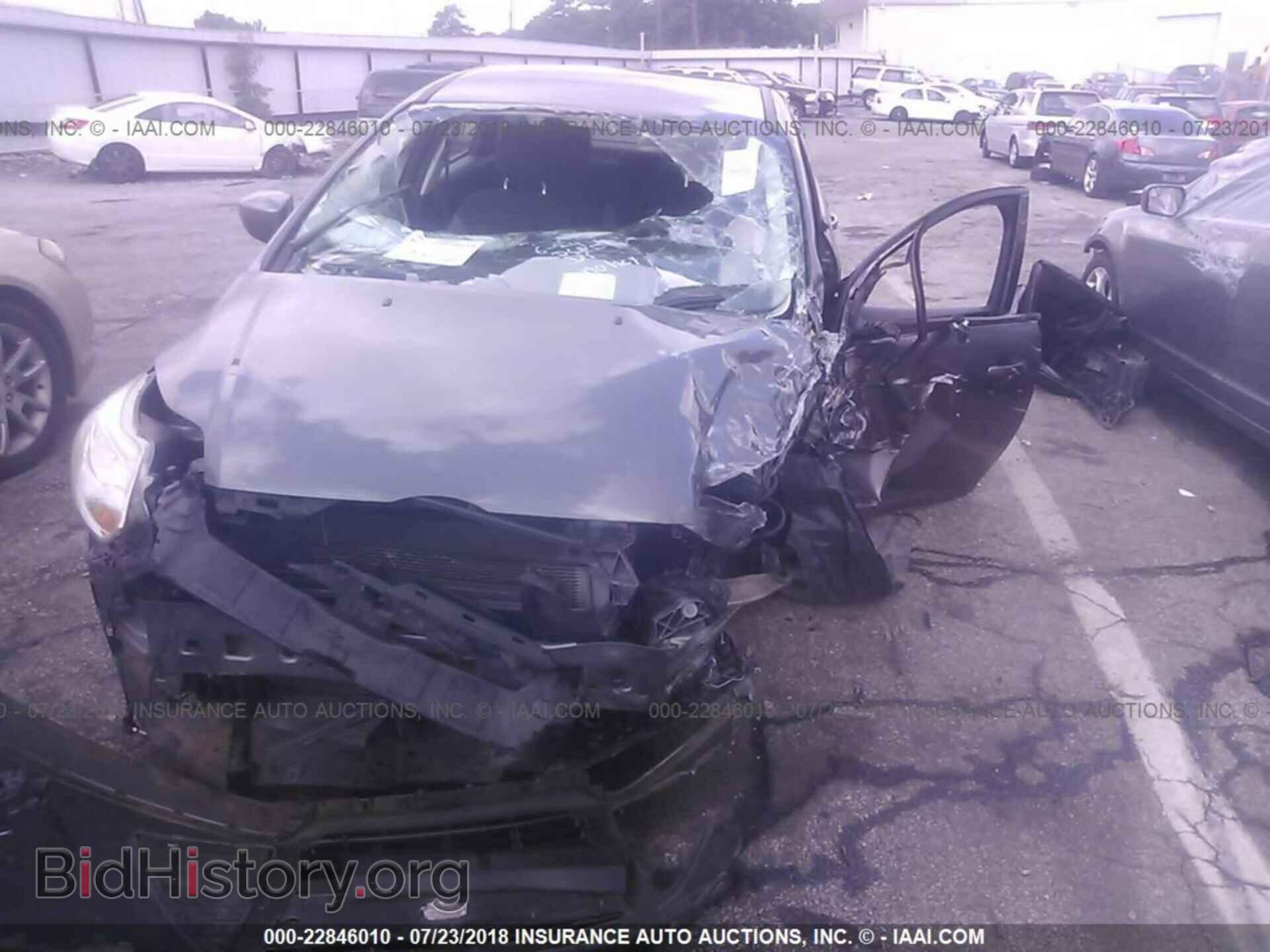 2012 Ford Focus - VIN: 1FAHP3F2XCL334330 - Photo 6