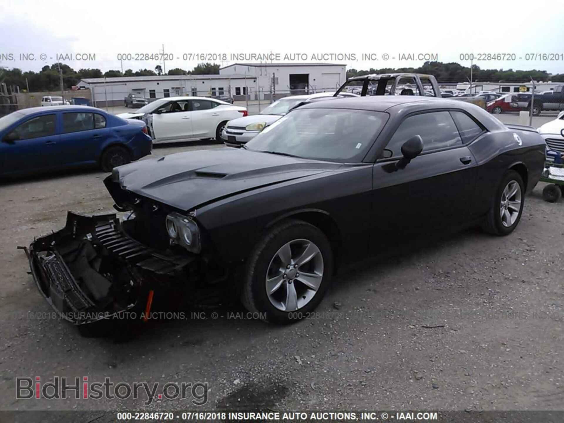2018 Dodge Challenger - VIN: 2C3CDZAG1JH242119 - Фото 2