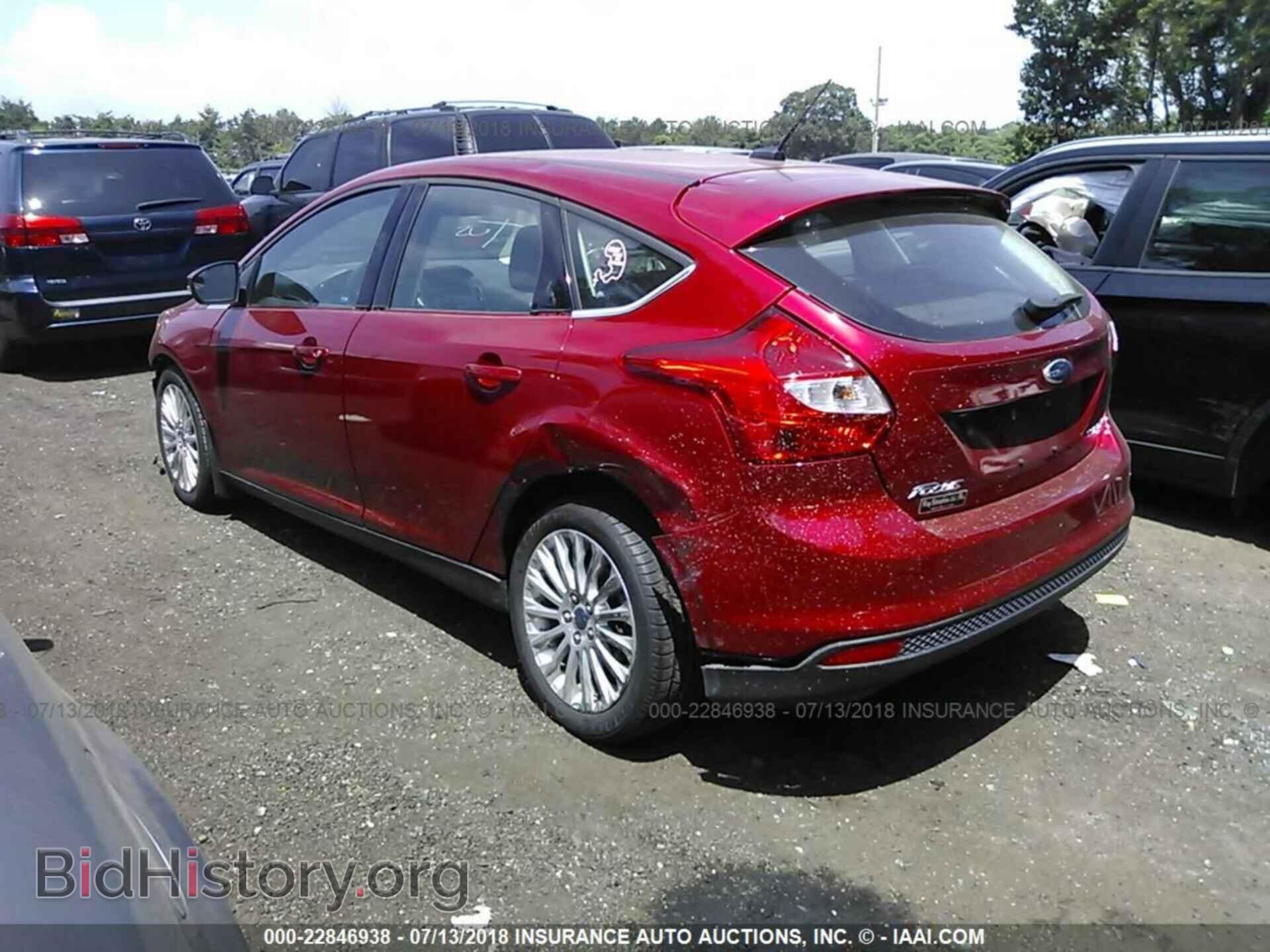 2012 Ford Focus - VIN: 1FAHP3N25CL209401 - Photo 3