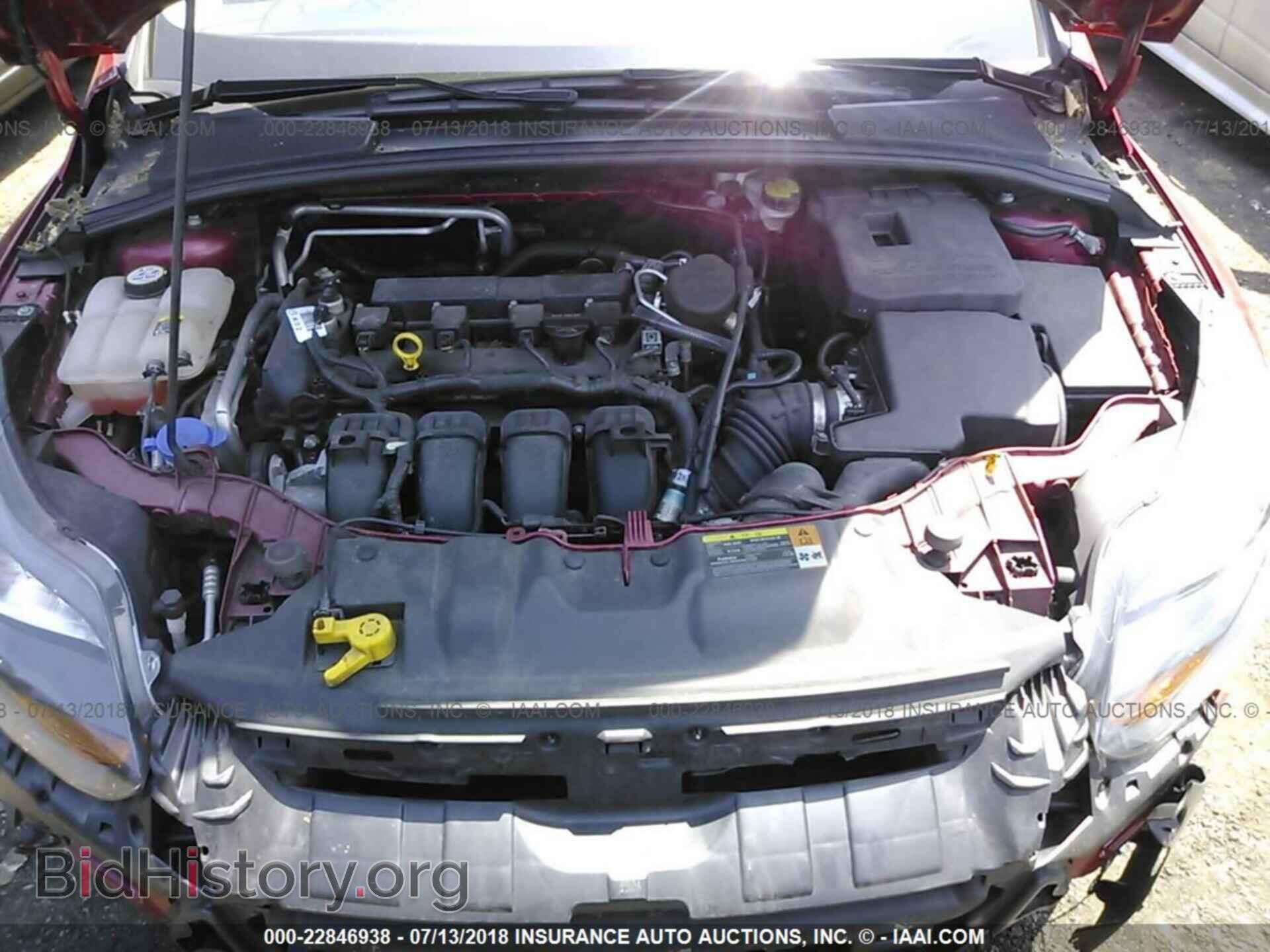 2012 Ford Focus - VIN: 1FAHP3N25CL209401 - Photo 10