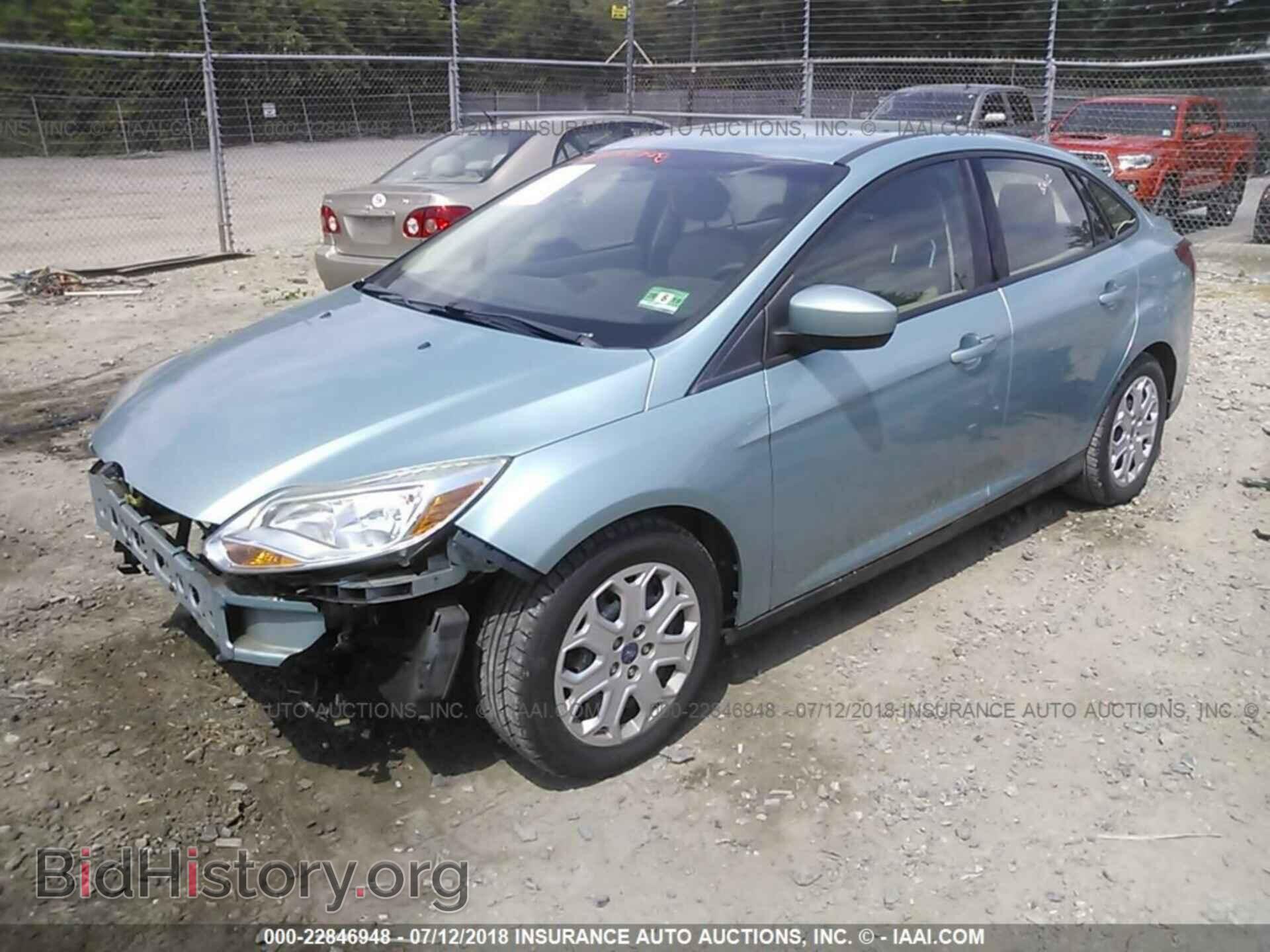 2012 Ford Focus - VIN: 1FAHP3F20CL150028 - Photo 2