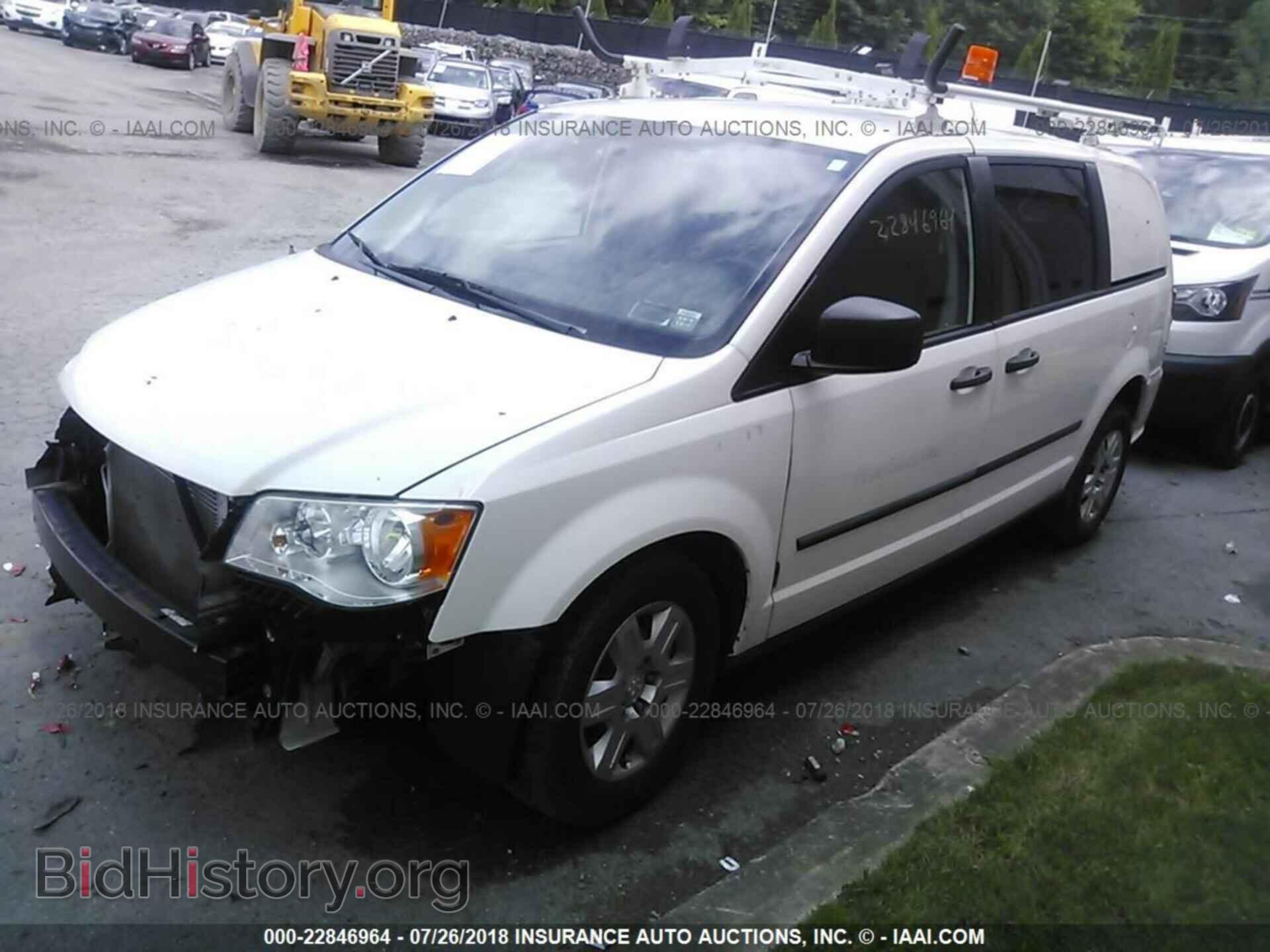 2013 Ram Tradesman - VIN: 2C4JRGAG7DR780623 - Фото 2