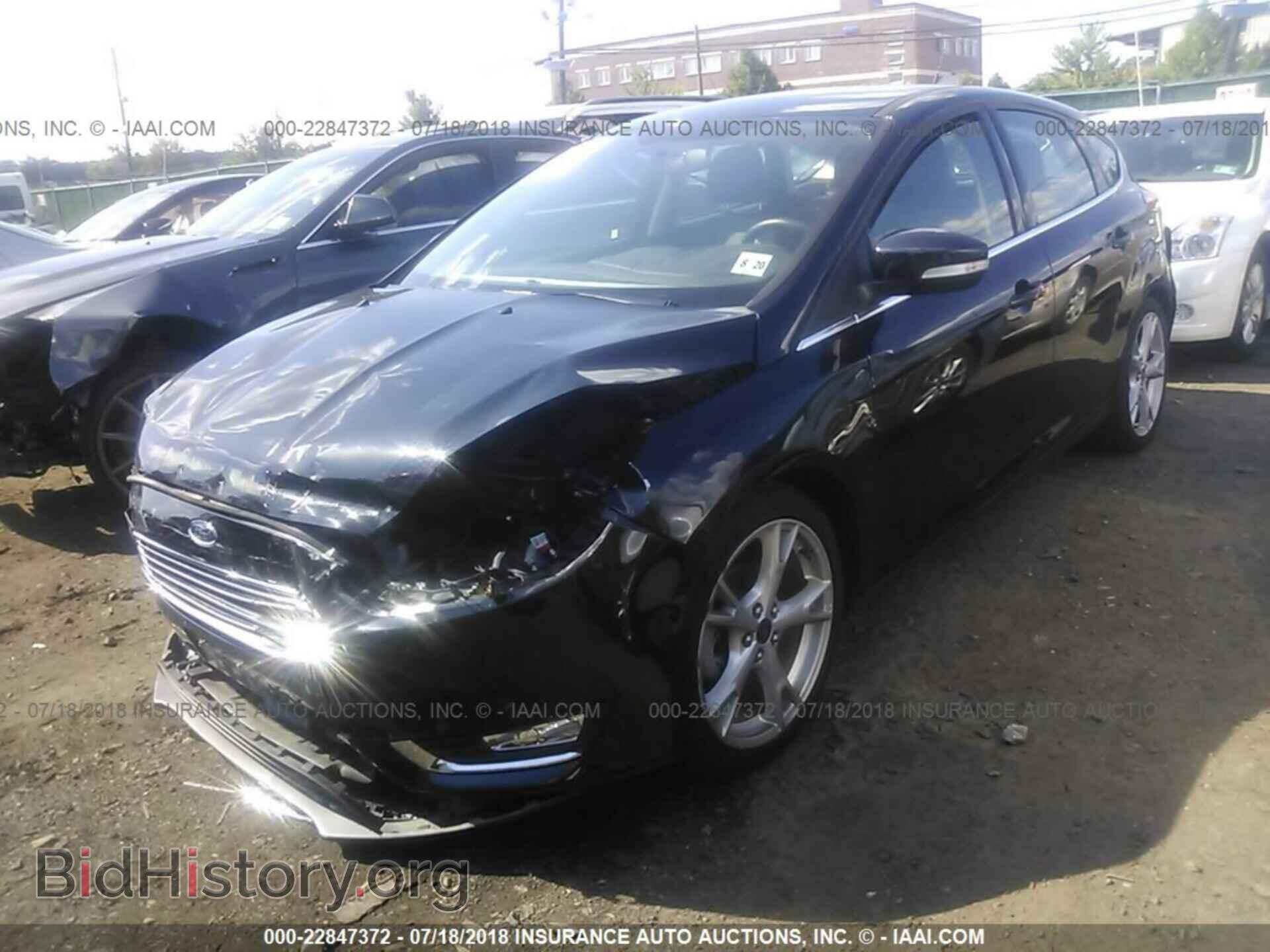 2015 Ford Focus - VIN: 1FADP3N26FL338332 - Photo 2