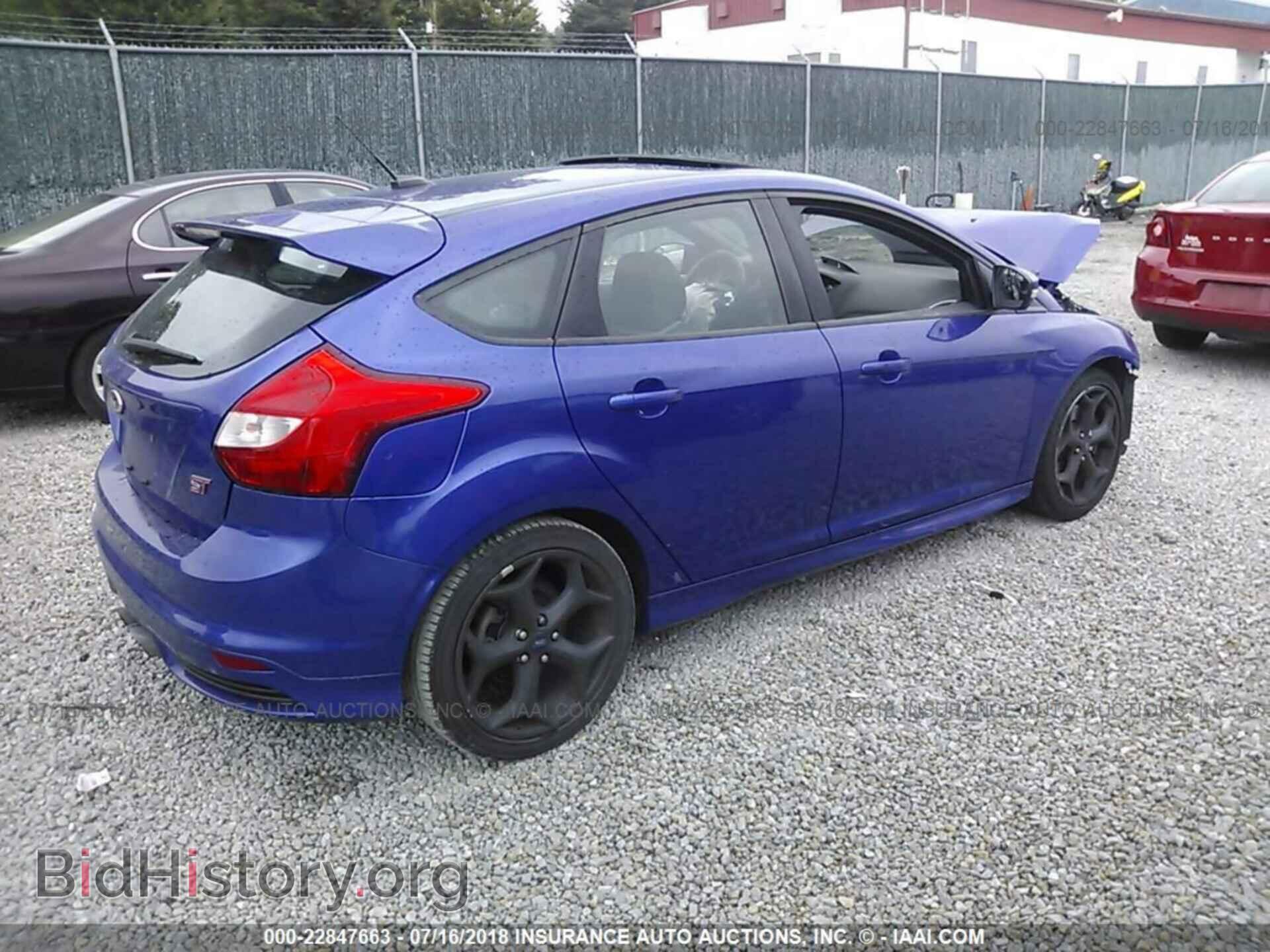 2013 Ford Focus - VIN: 1FADP3L9XDL162432 - Photo 4
