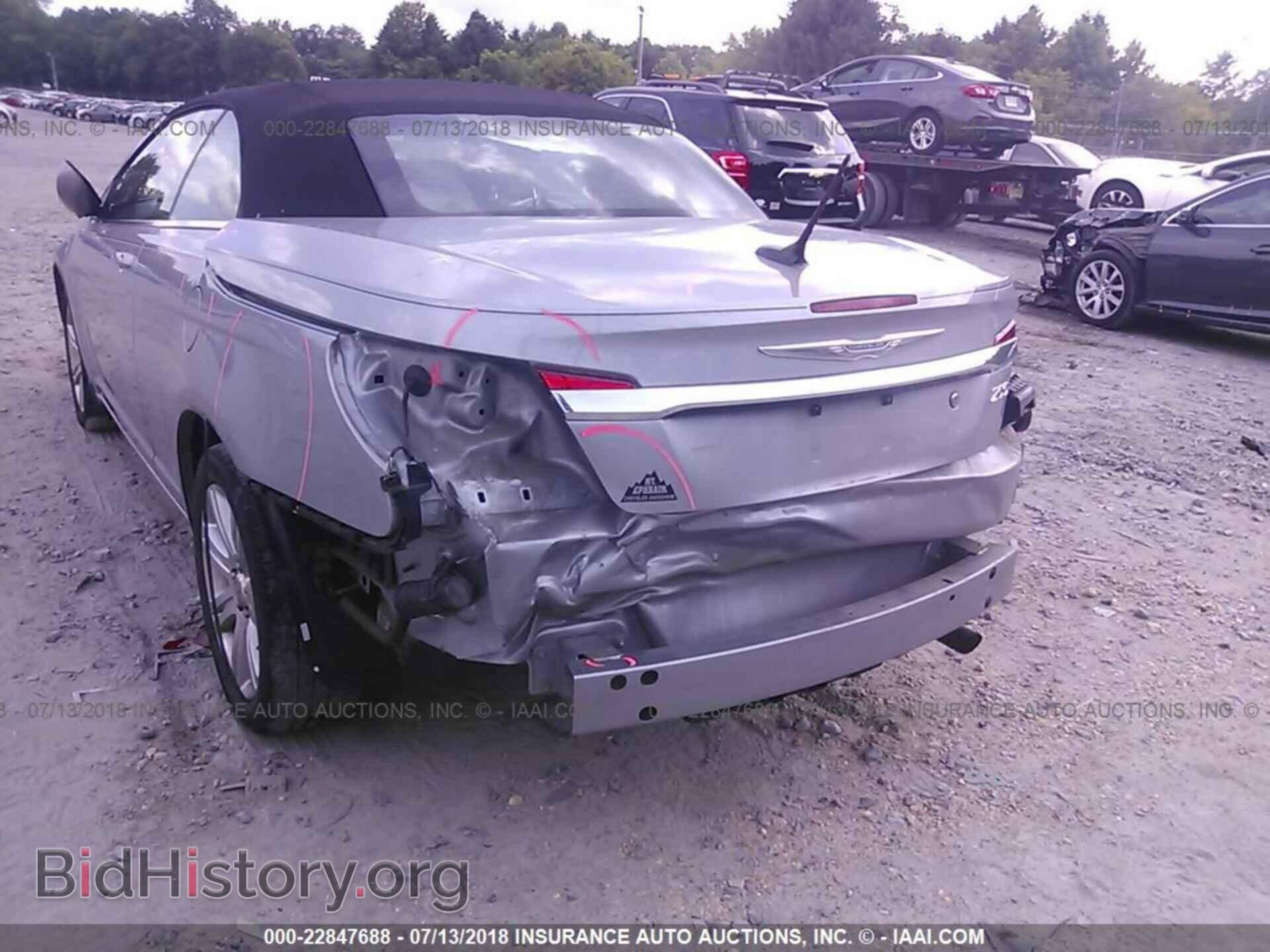 2013 Chrysler 200 - VIN: 1C3BCBEB7DN578681 - Фото 6