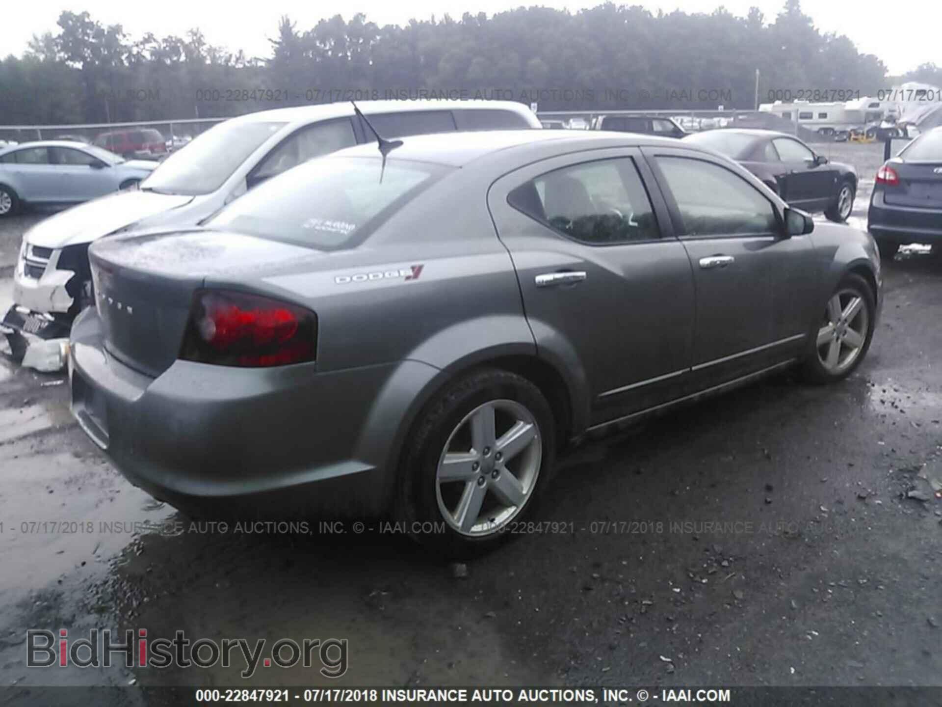 2013 Dodge Avenger - VIN: 1C3CDZAB5DN713074 - Photo 4