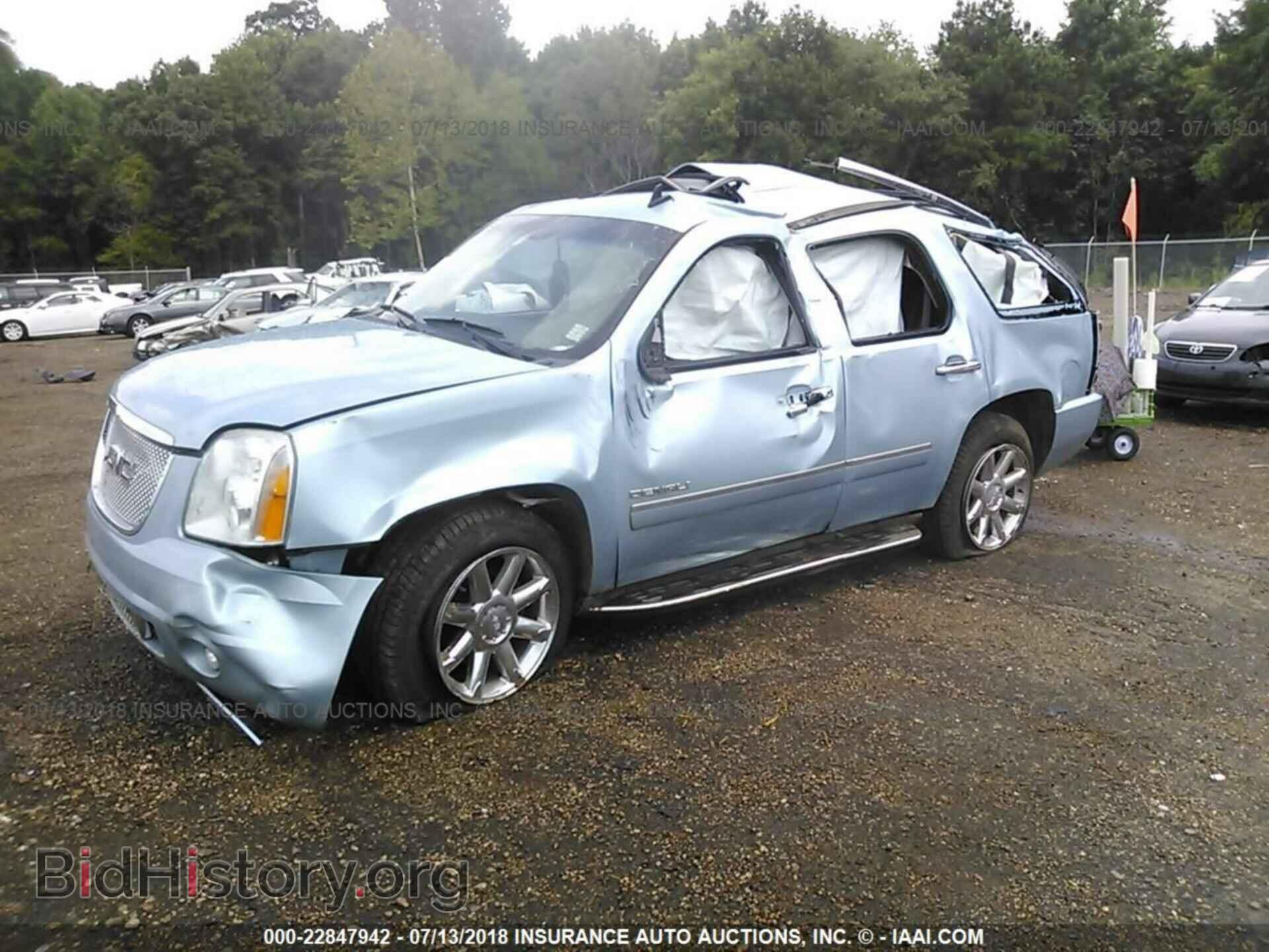 2011 Gmc Yukon - VIN: 1GKS1EEF4BR290312 - Фото 2