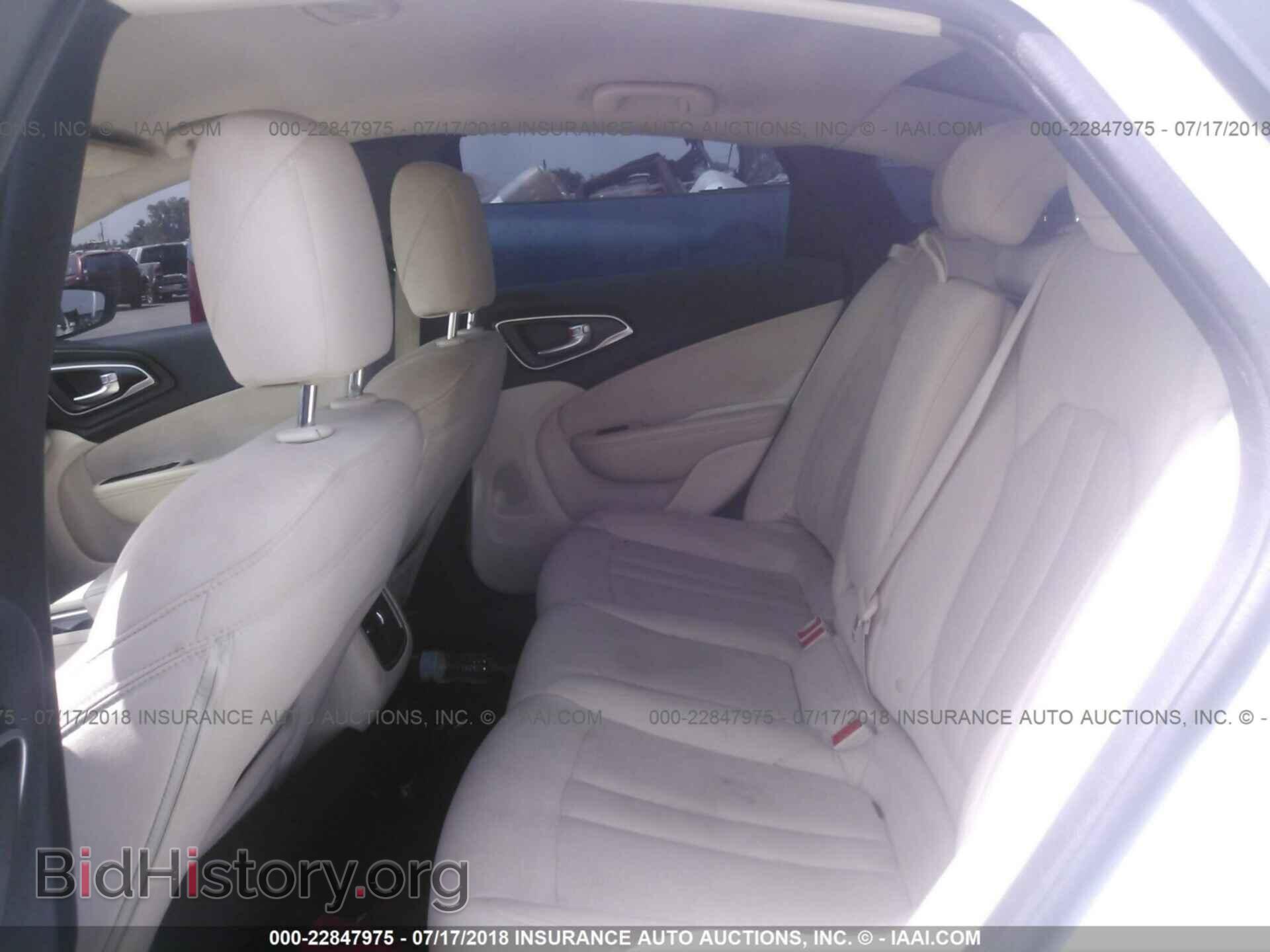 2015 CHRYSLER 200 - VIN: 1C3CCCAB1FN627098 - Photo 8